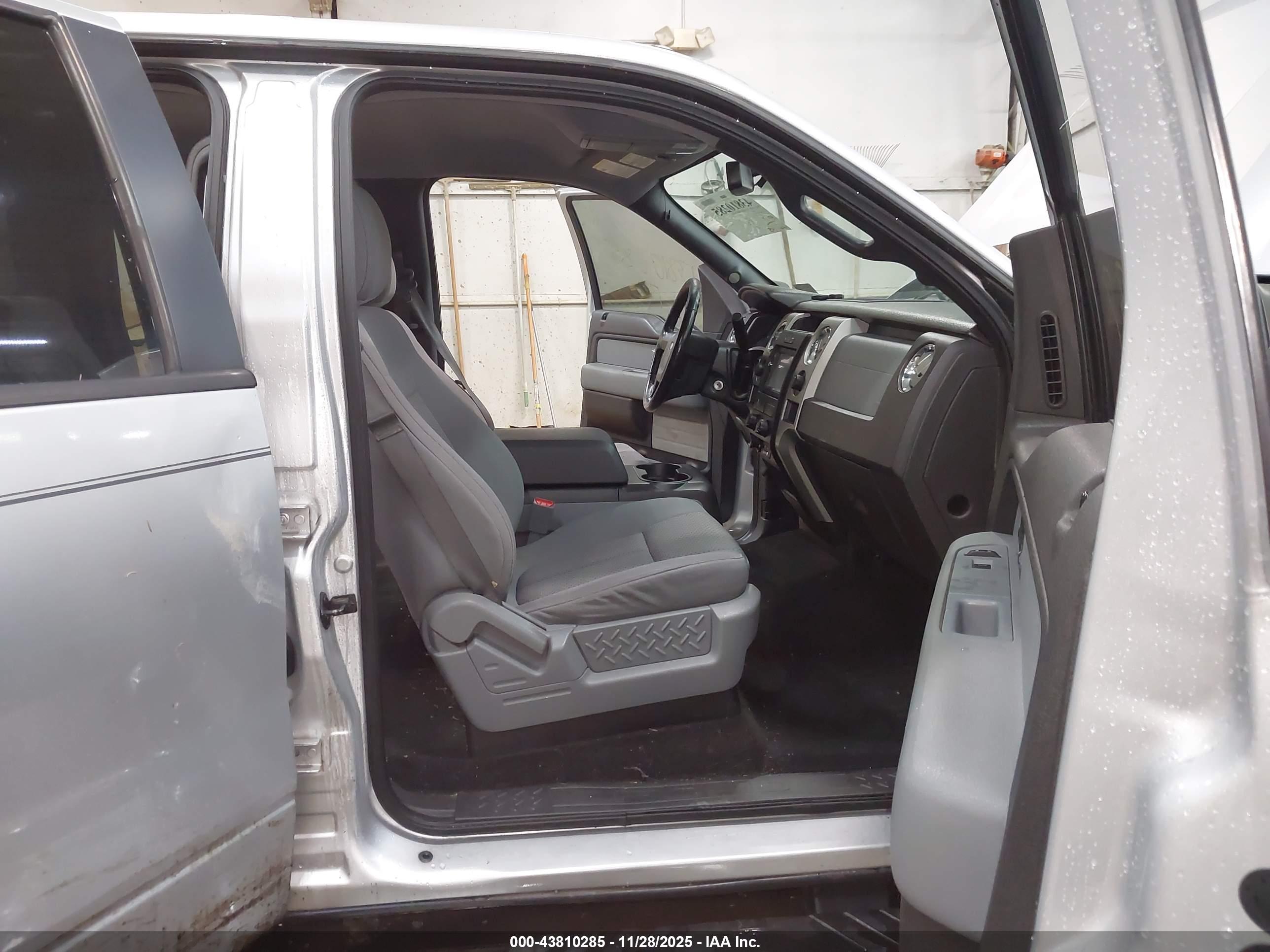 FORD F-150 image 5