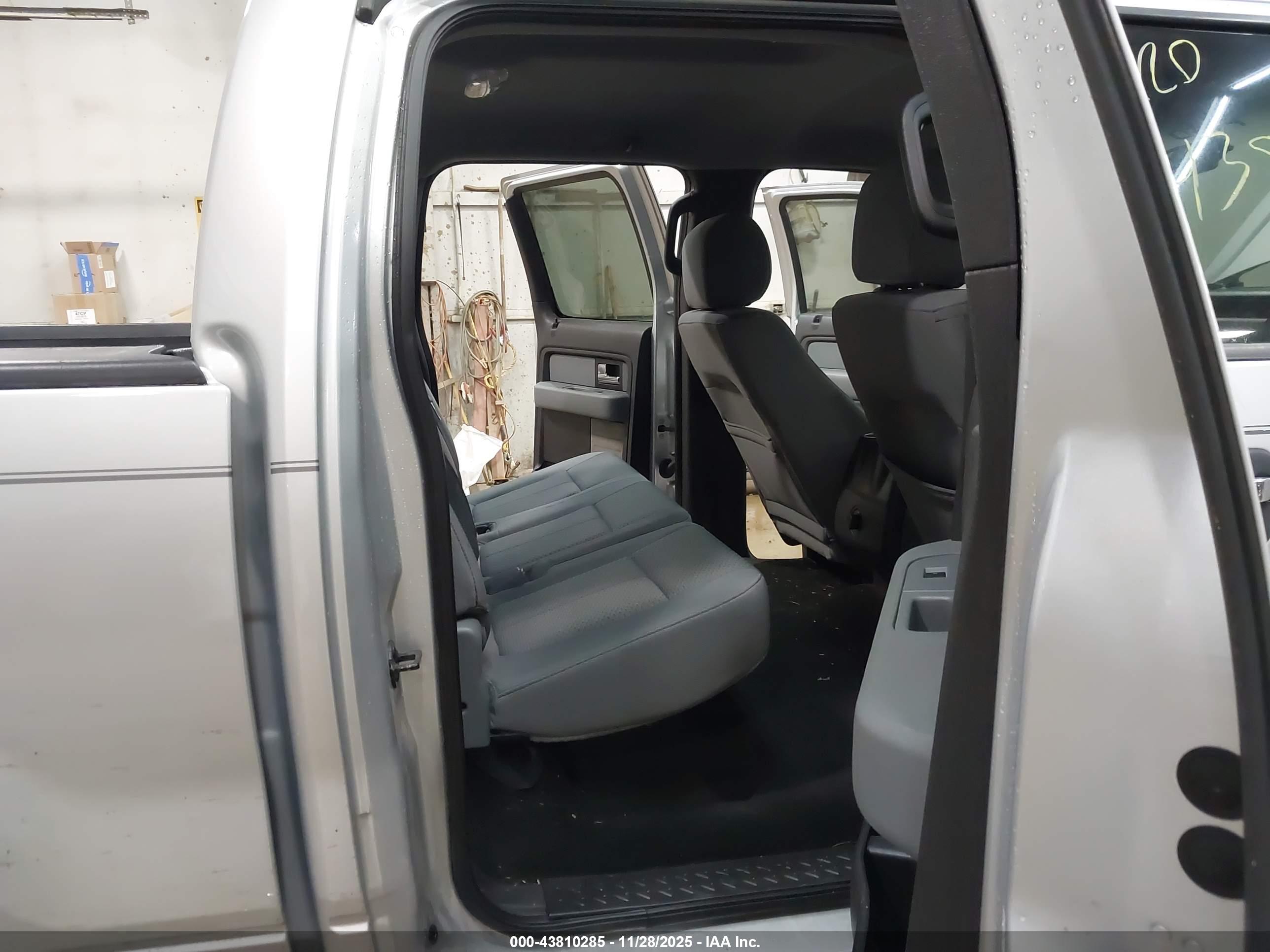 FORD F-150 image 8