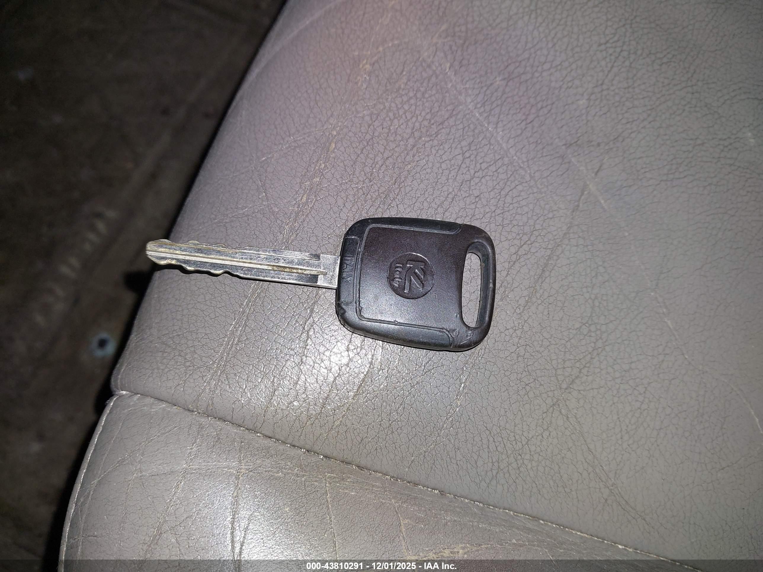 TOYOTA SEQUOIA image 11