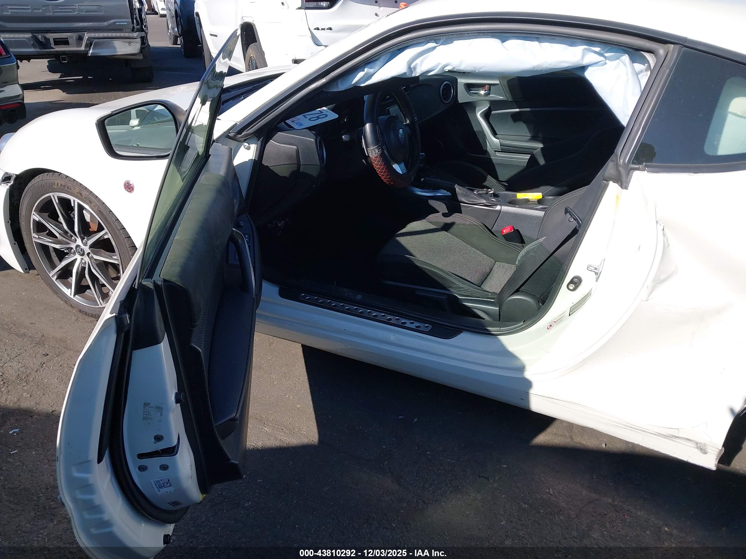 TOYOTA 86 image 5