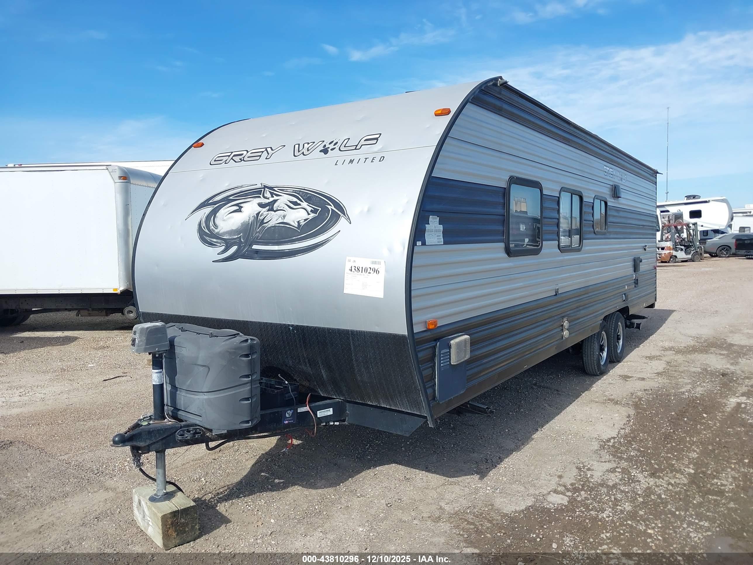 CHEROKEE GREY image 2