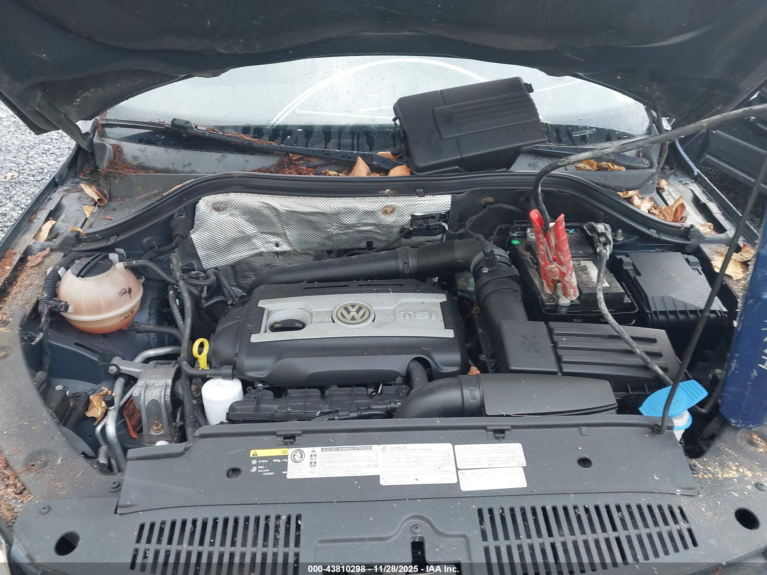 VOLKSWAGEN TIGUAN image 10
