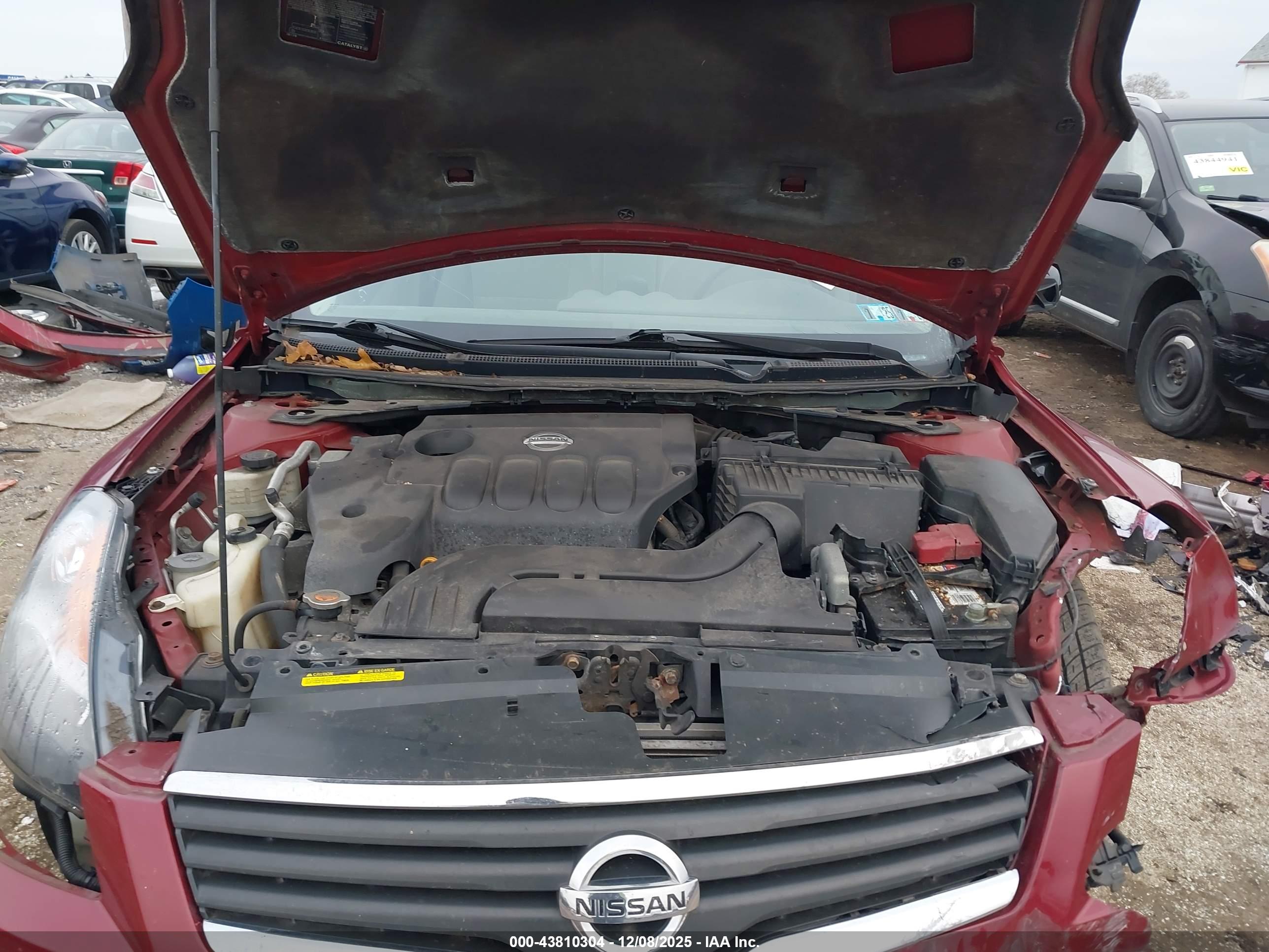 NISSAN ALTIMA image 10
