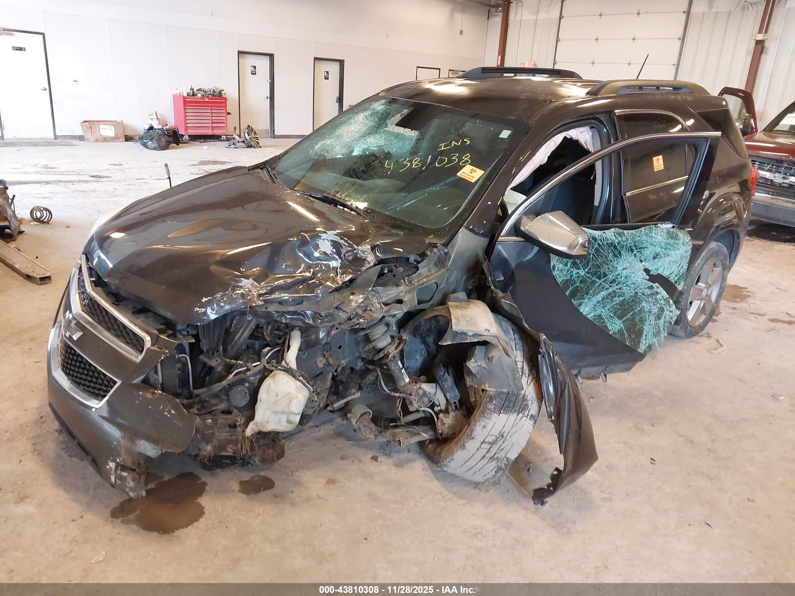 CHEVROLET EQUINOX image 2