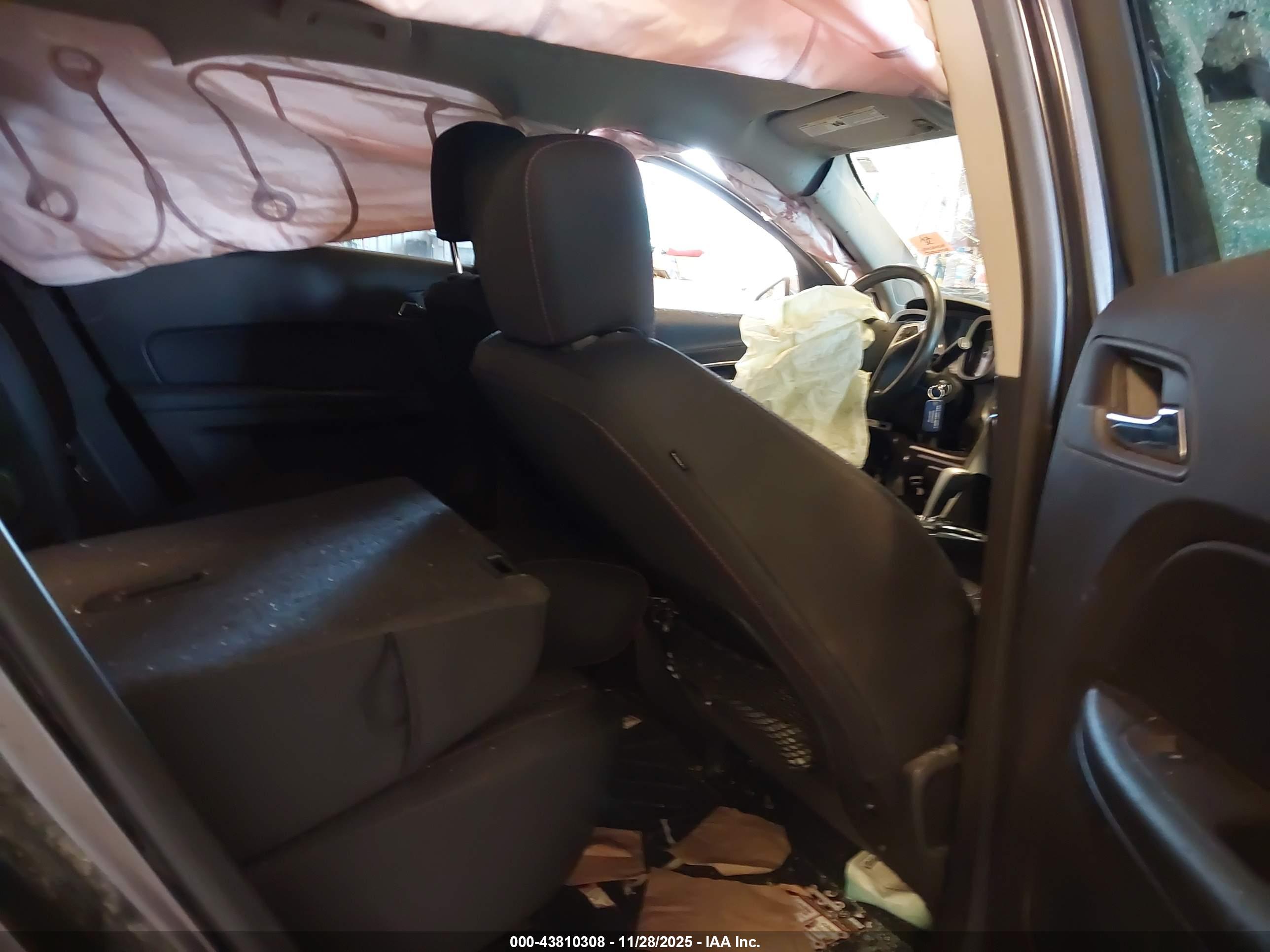 CHEVROLET EQUINOX image 8