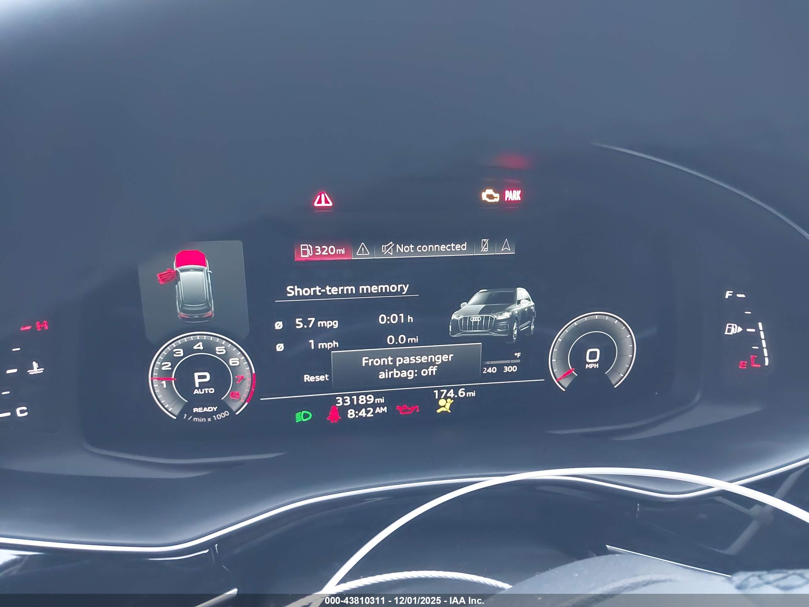 AUDI Q7 image 7