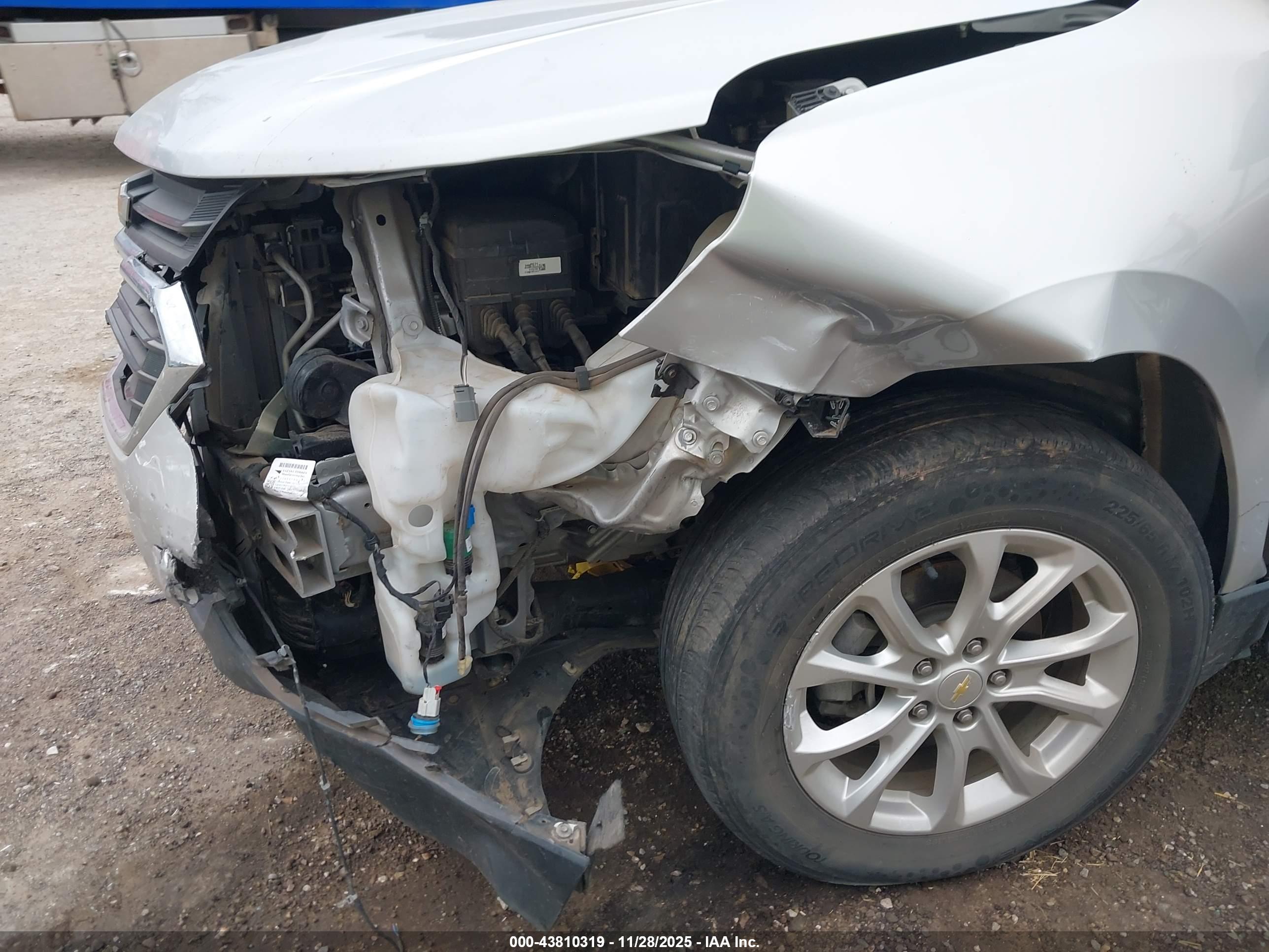 CHEVROLET EQUINOX image 6
