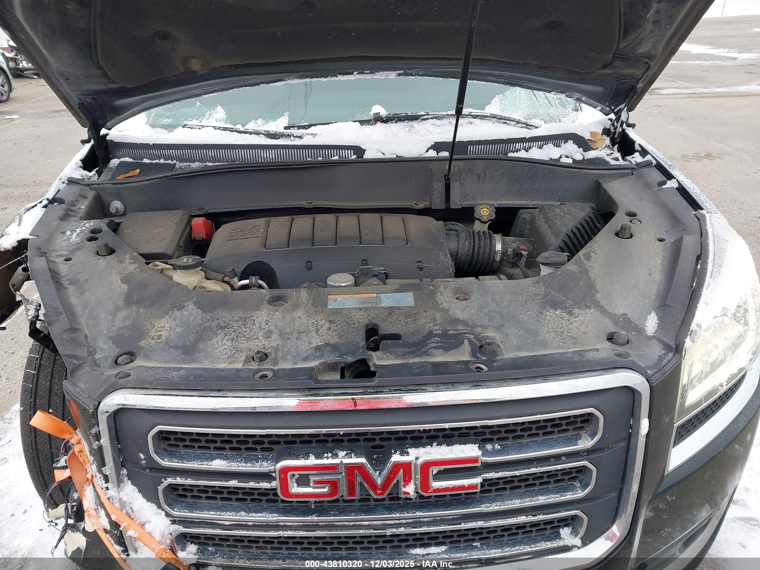 GMC ACADIA image 10