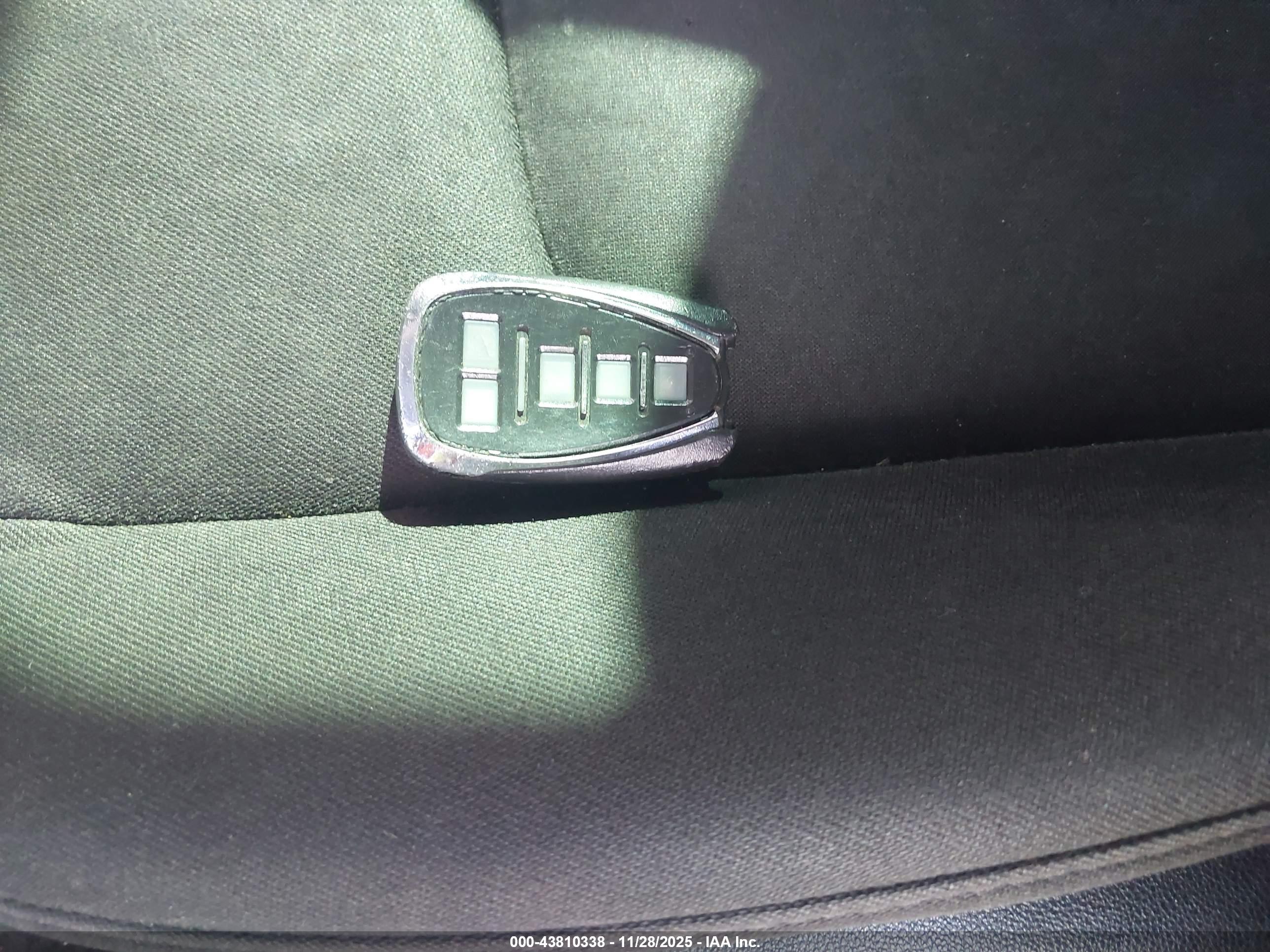 CHEVROLET MALIBU image 11