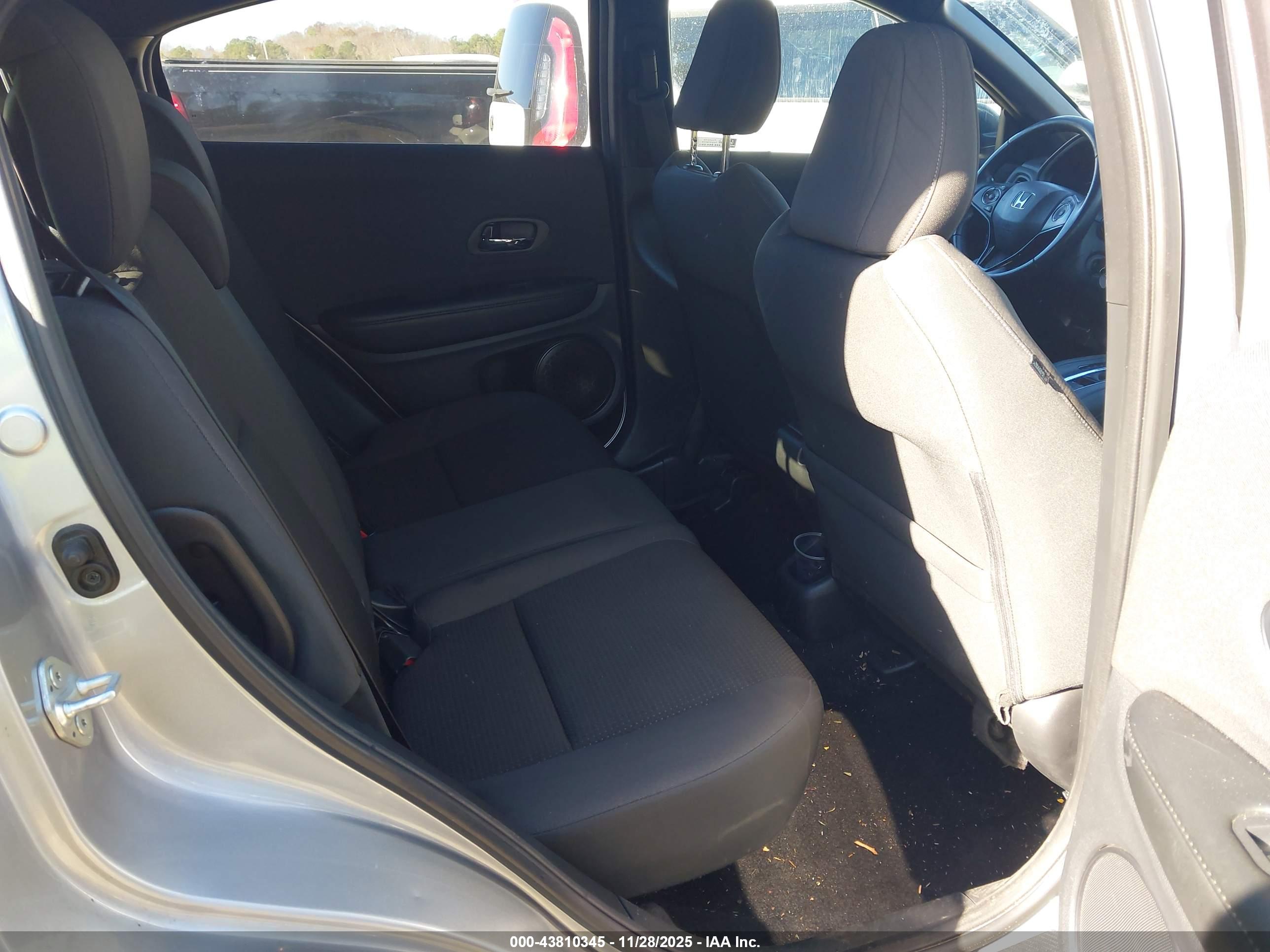 HONDA HR-V image 8