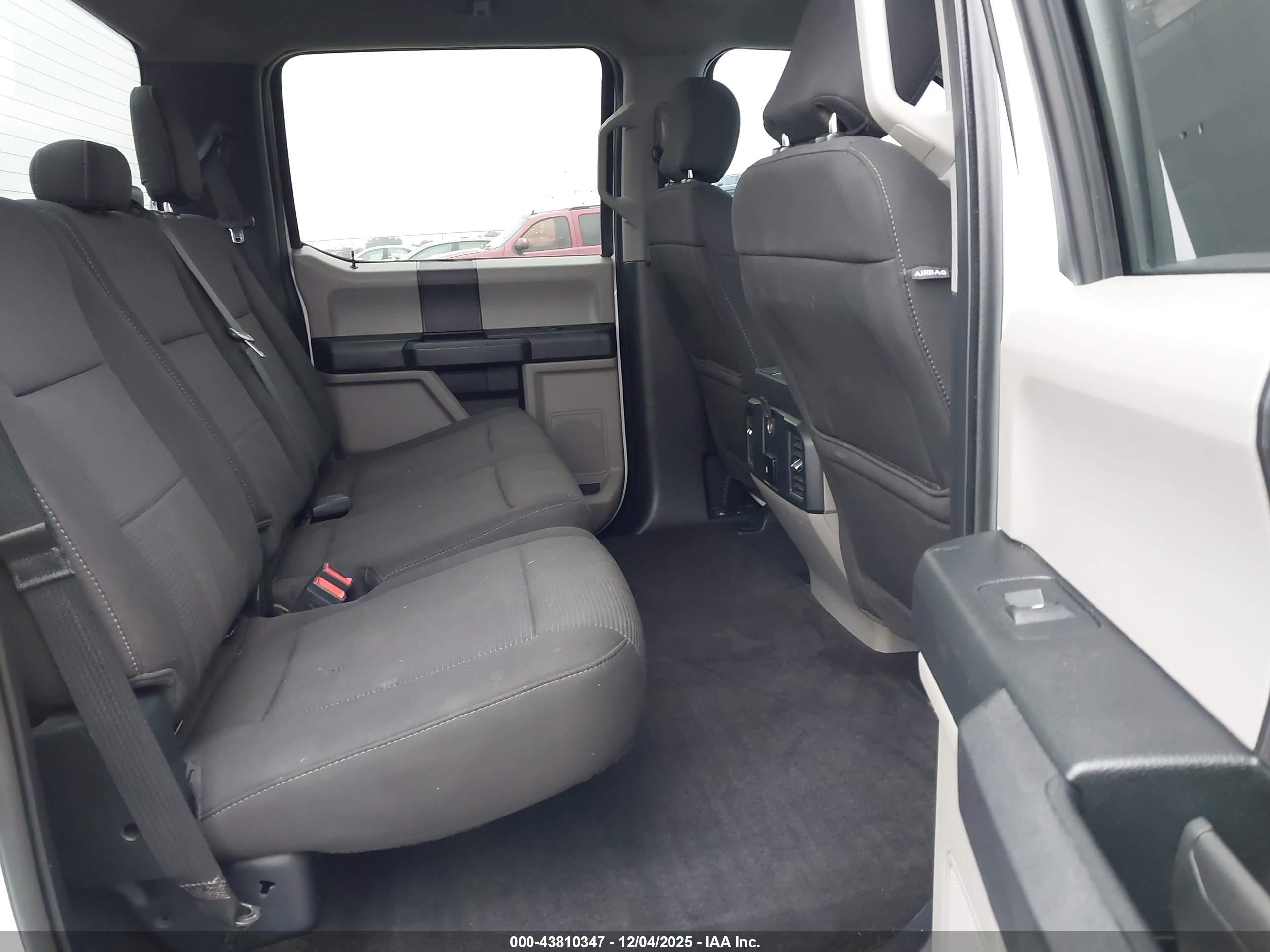FORD F-150 image 8