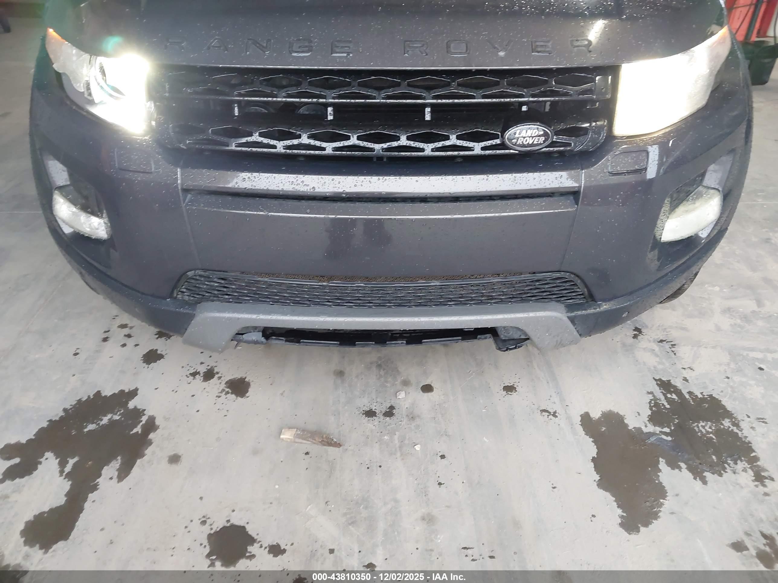 LAND ROVER image 6