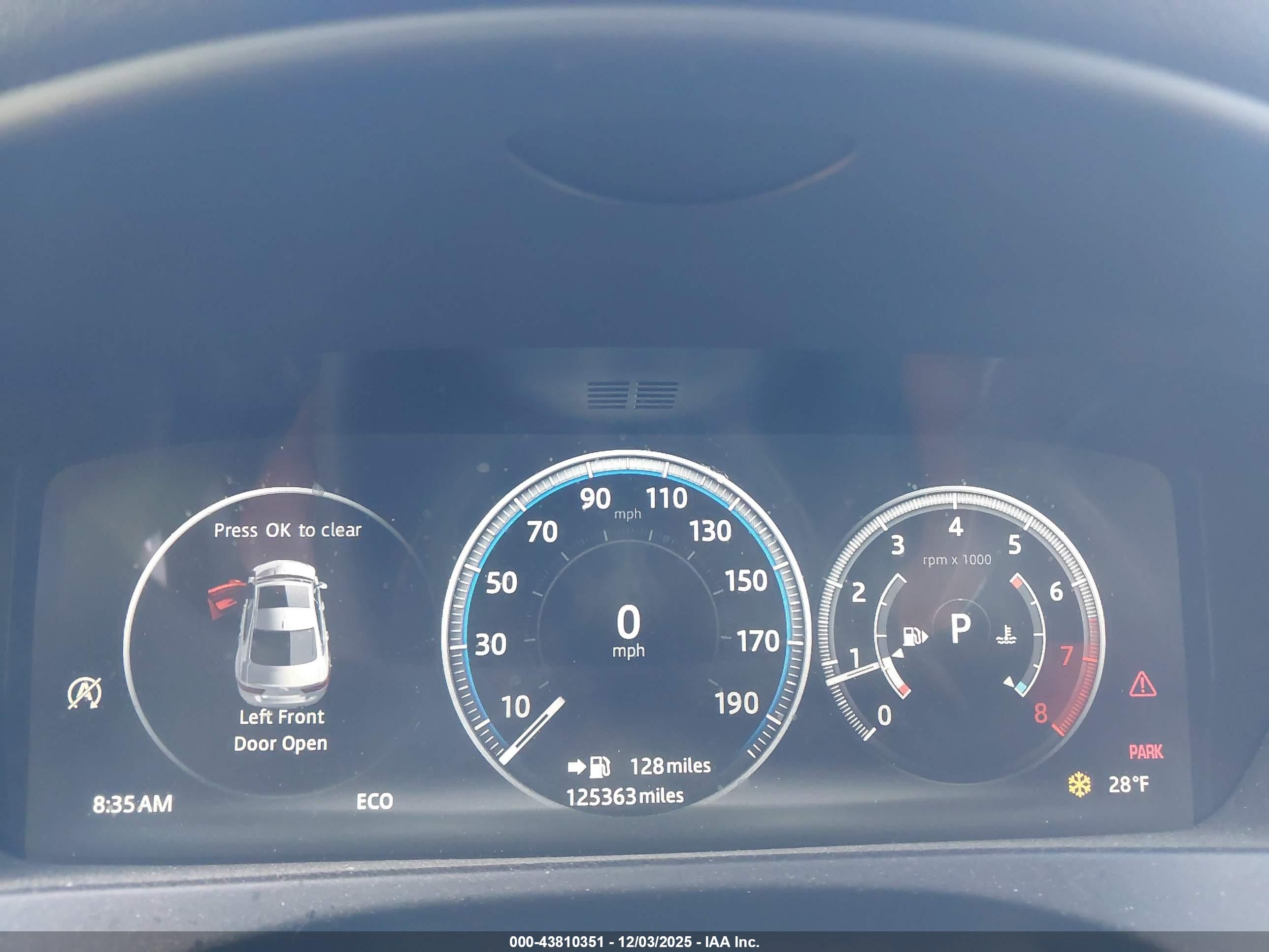 JAGUAR XE image 7