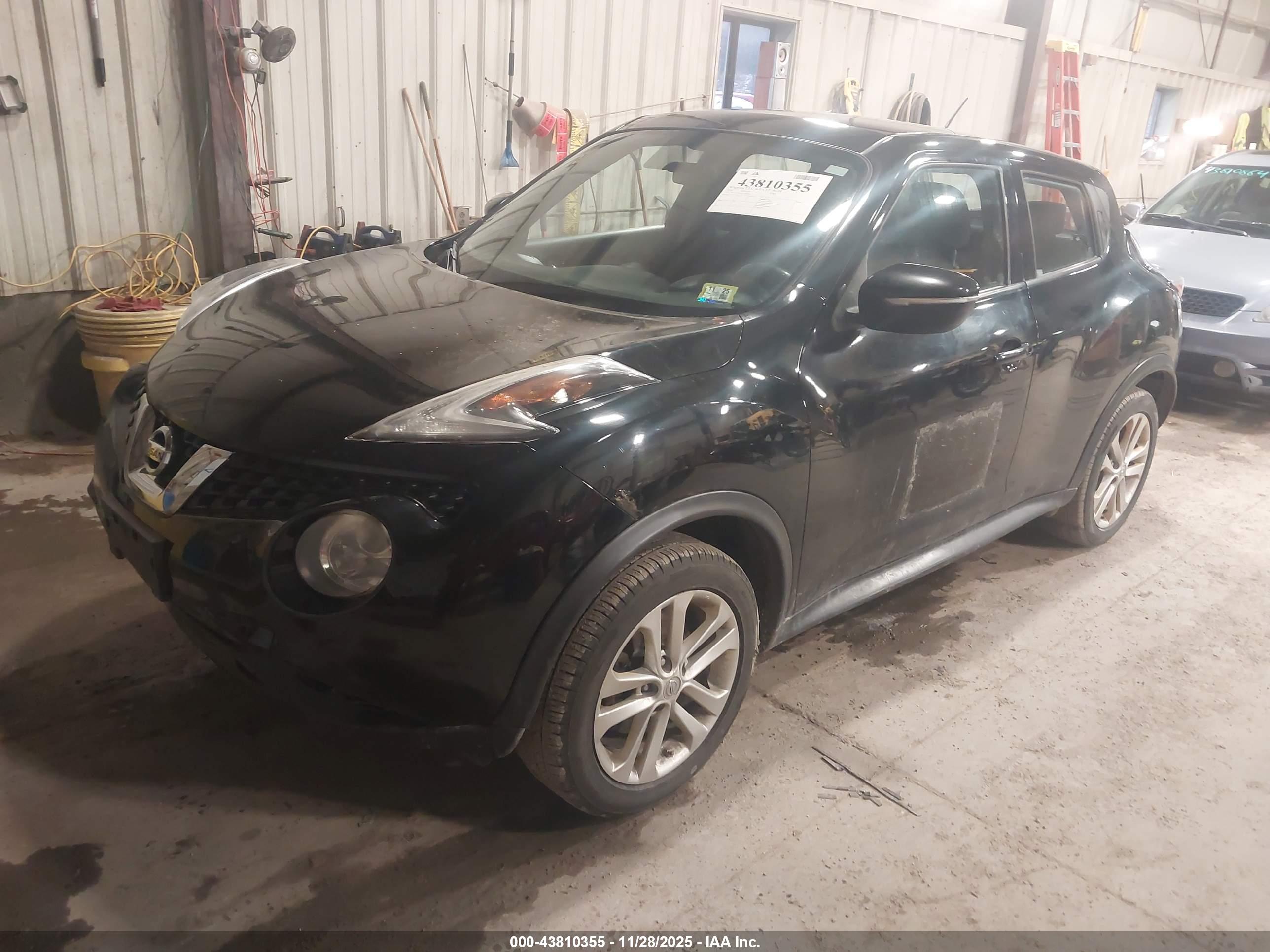 NISSAN JUKE image 2