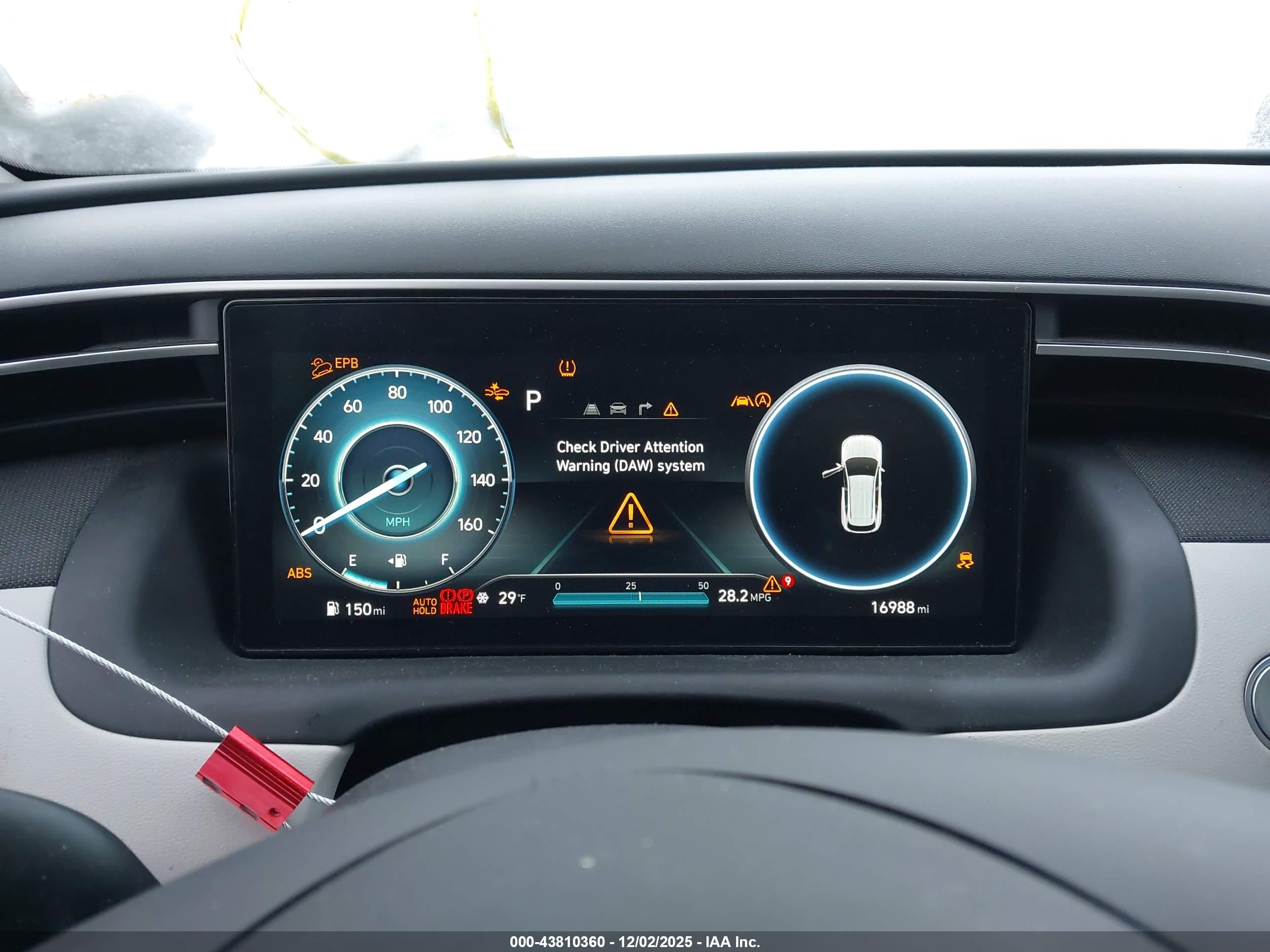 HYUNDAI TUCSON image 7