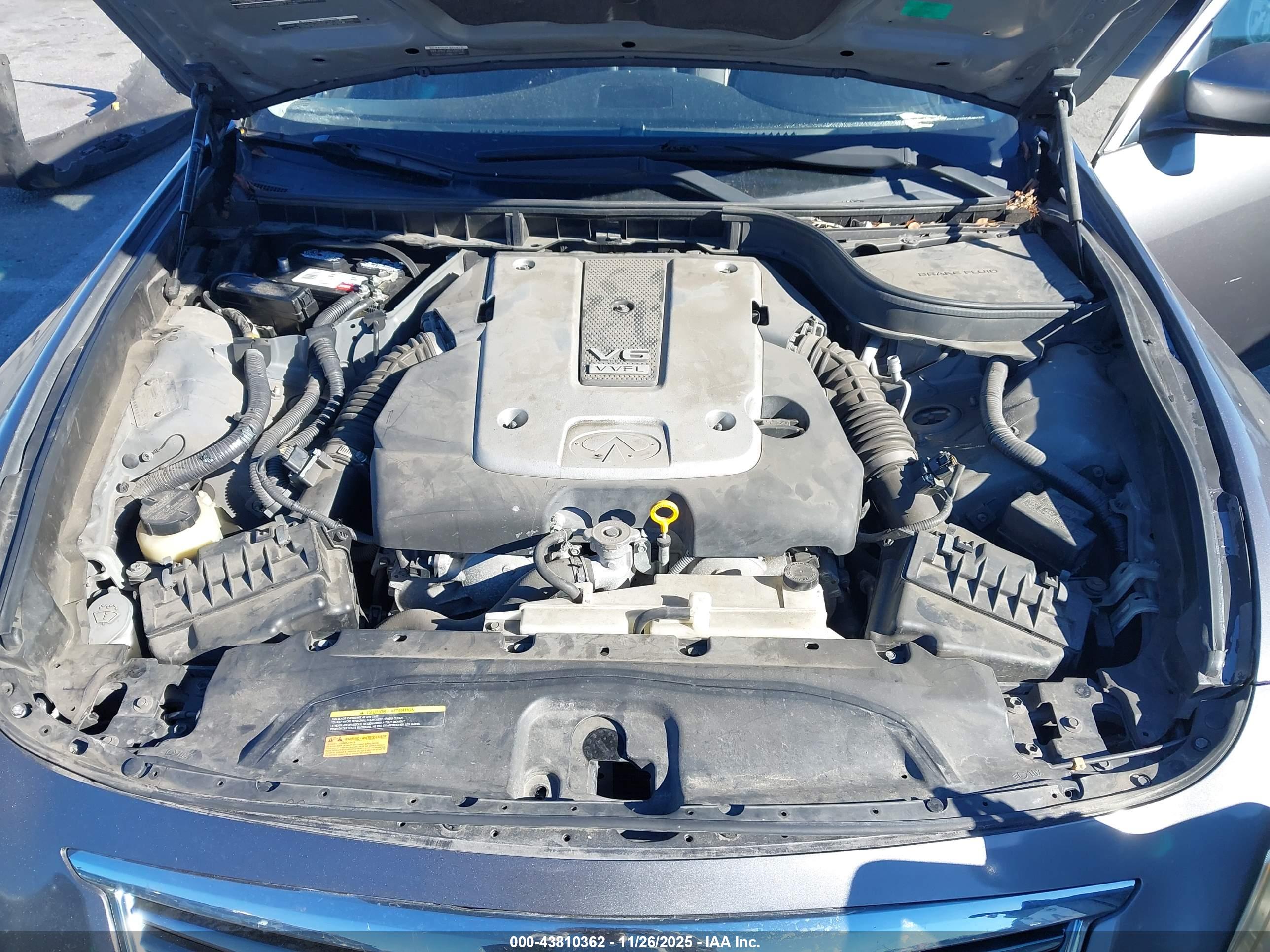 INFINITI G37 image 10