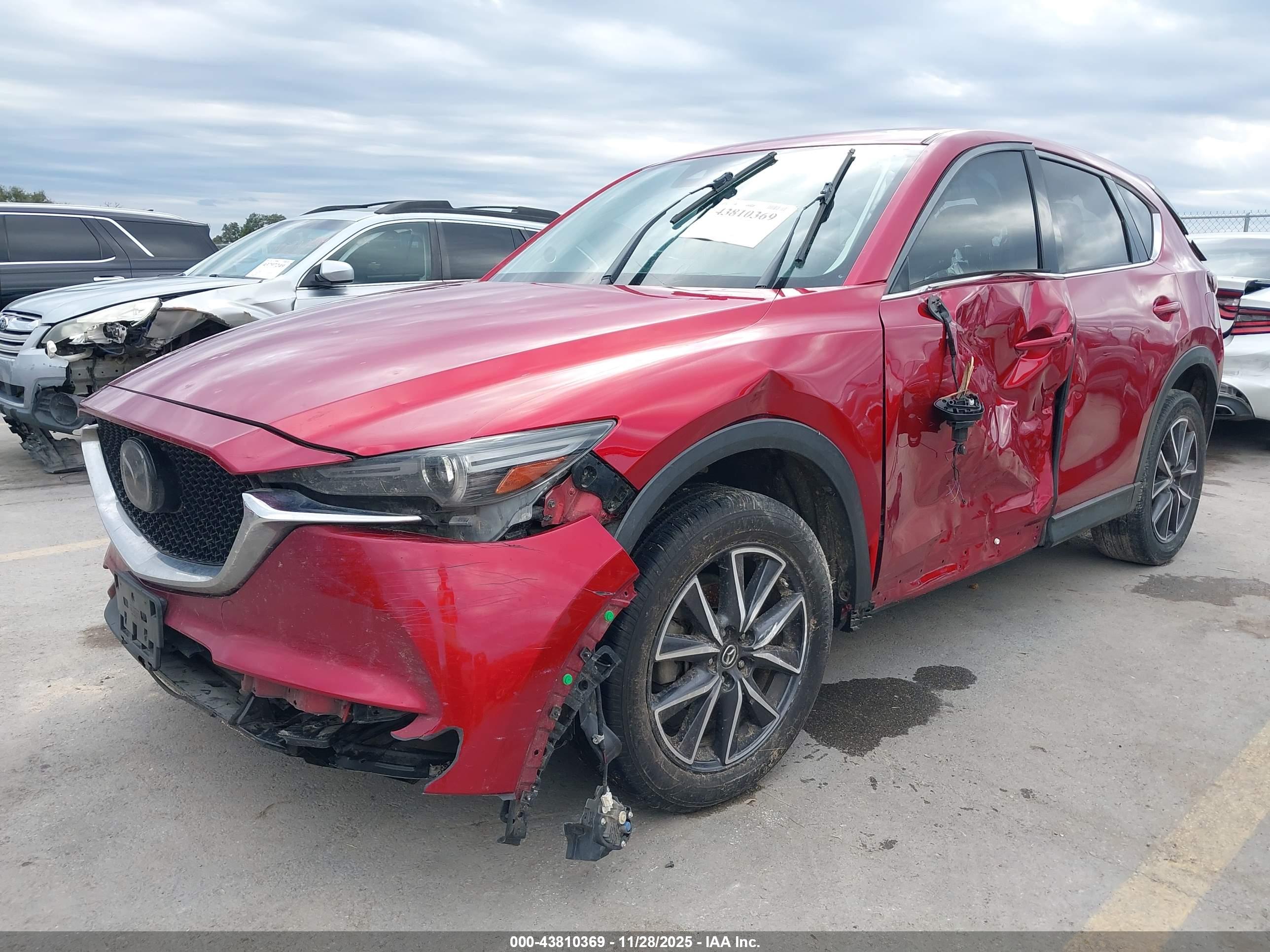 MAZDA CX-5 image 2
