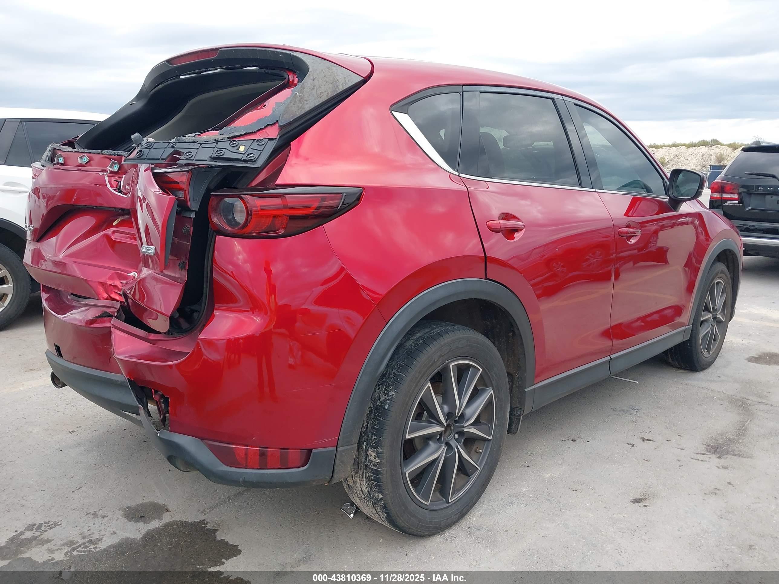 MAZDA CX-5 image 4