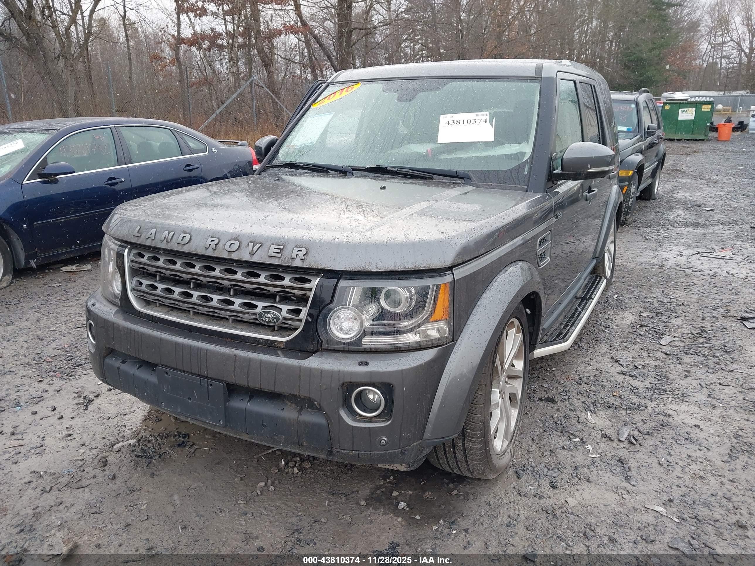 LAND ROVER image 6