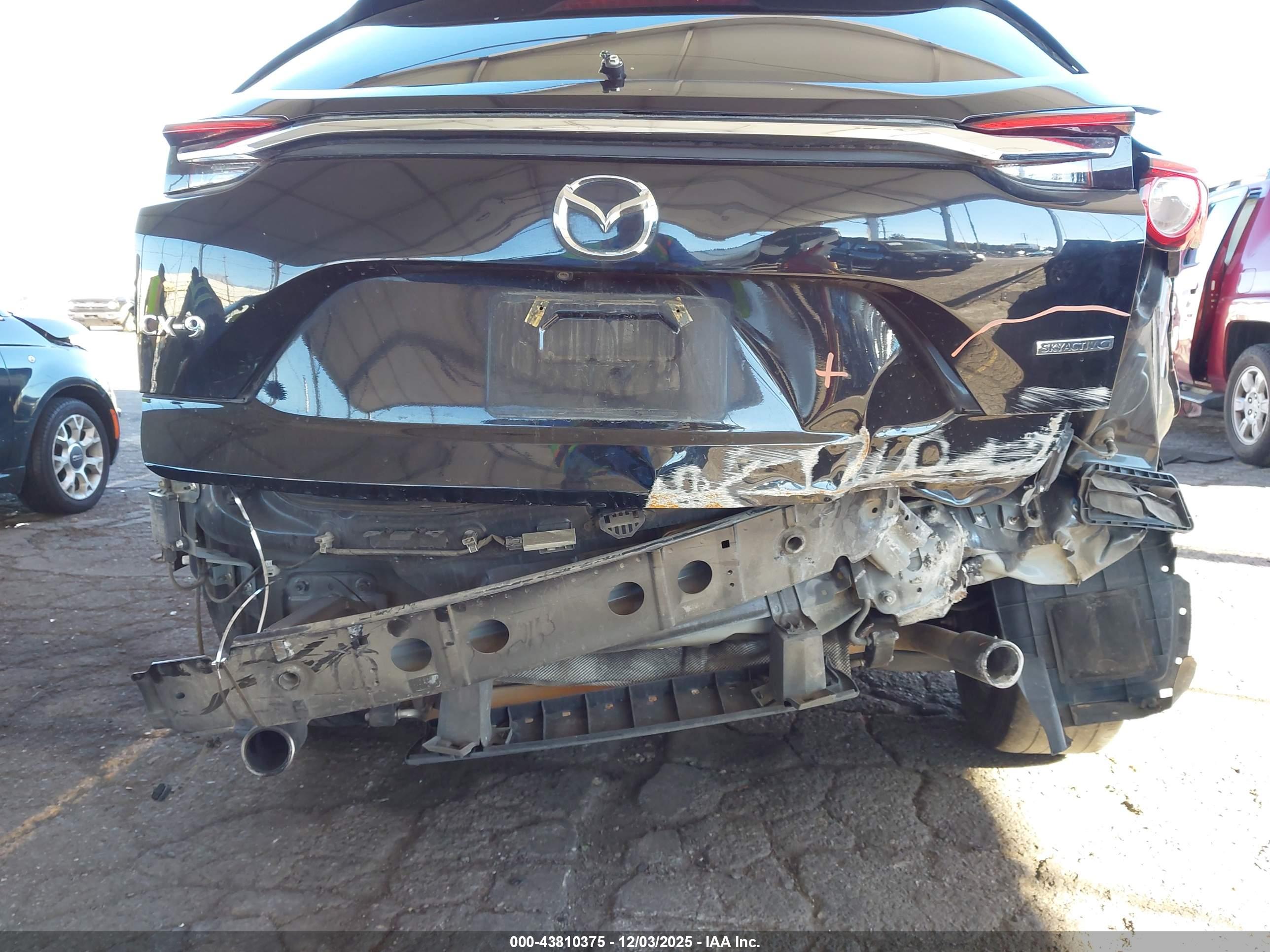 MAZDA CX-9 image 6