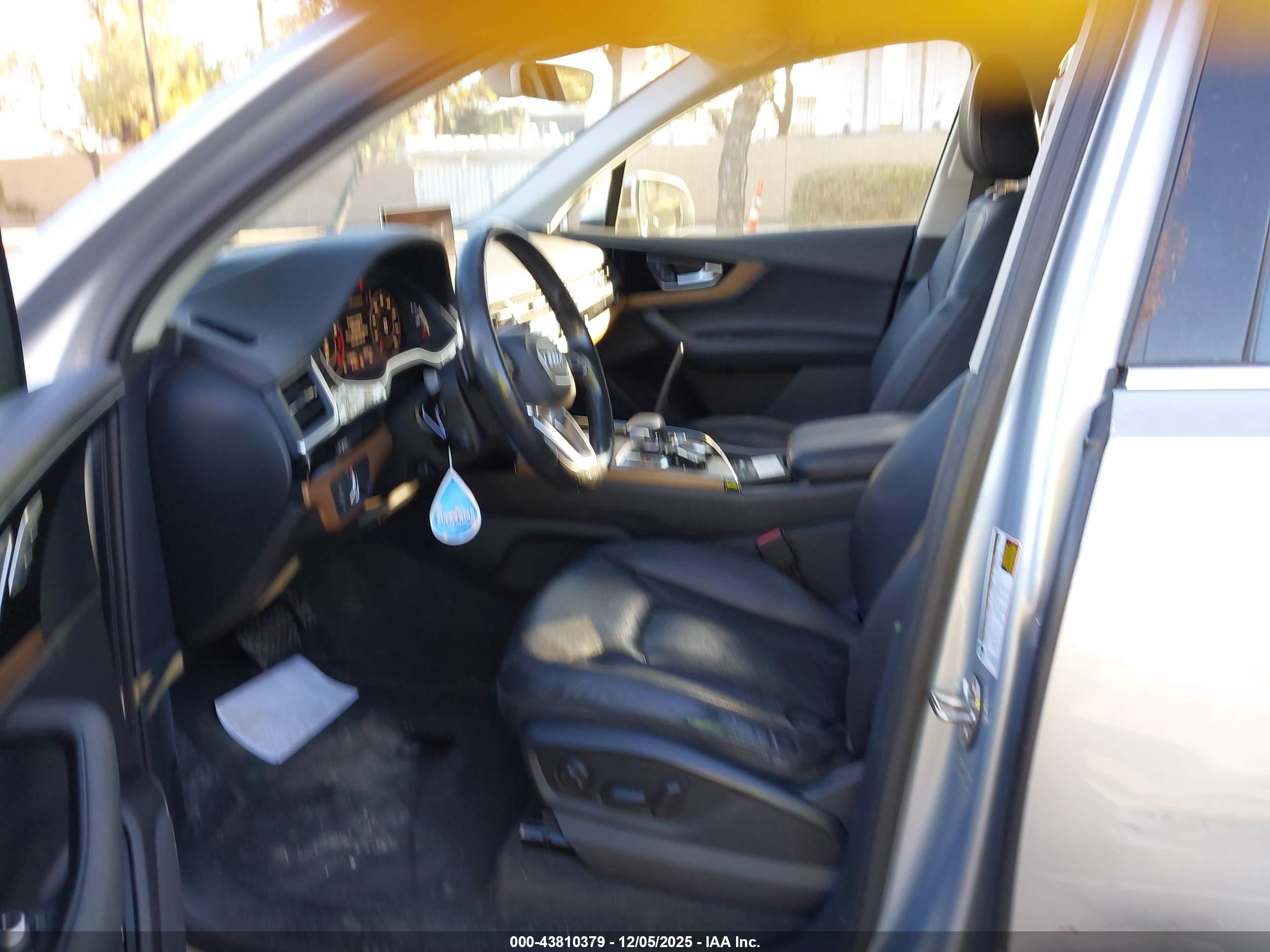 AUDI Q7 image 5