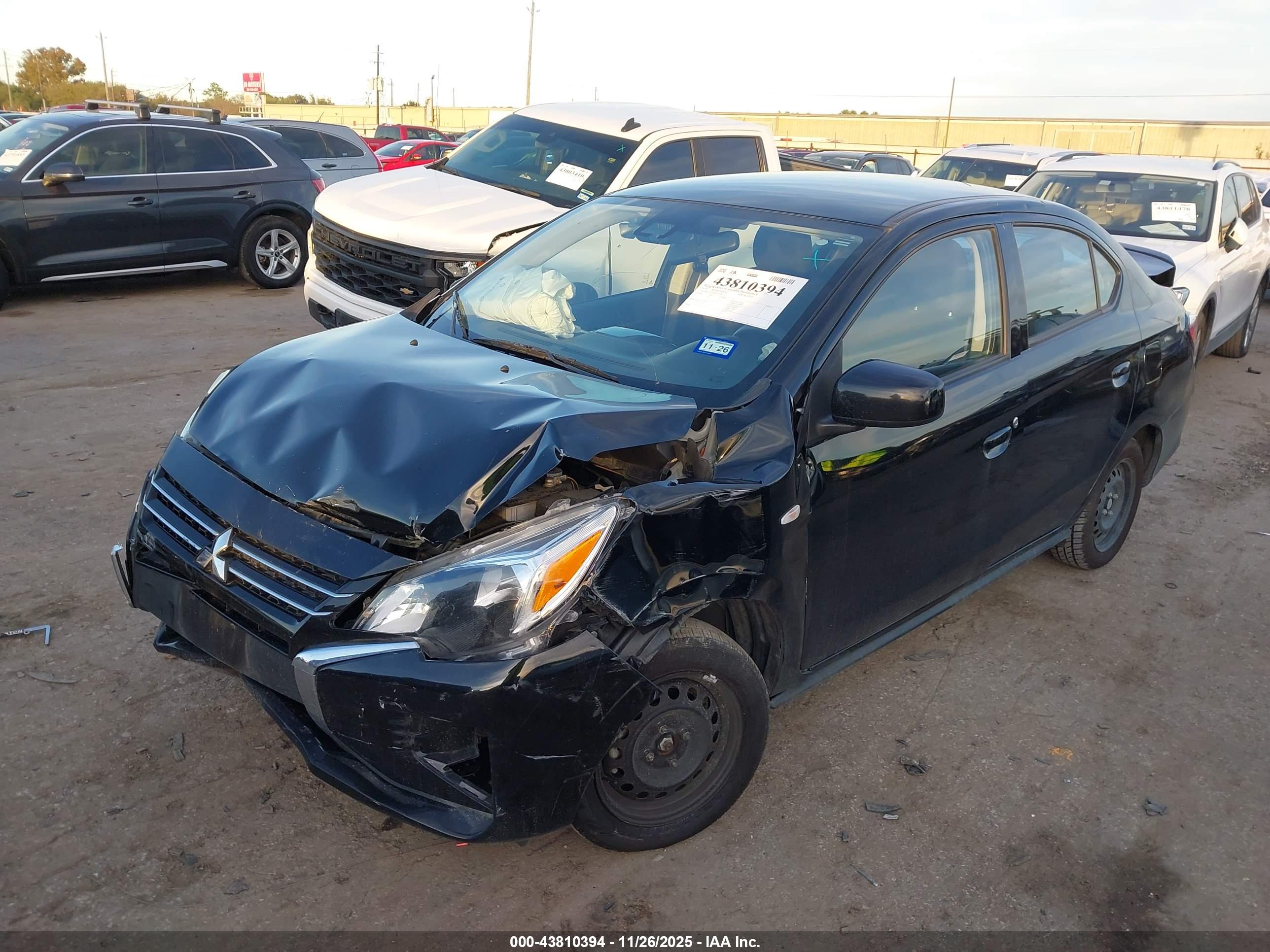 MITSUBISHI MIRAGE image 2