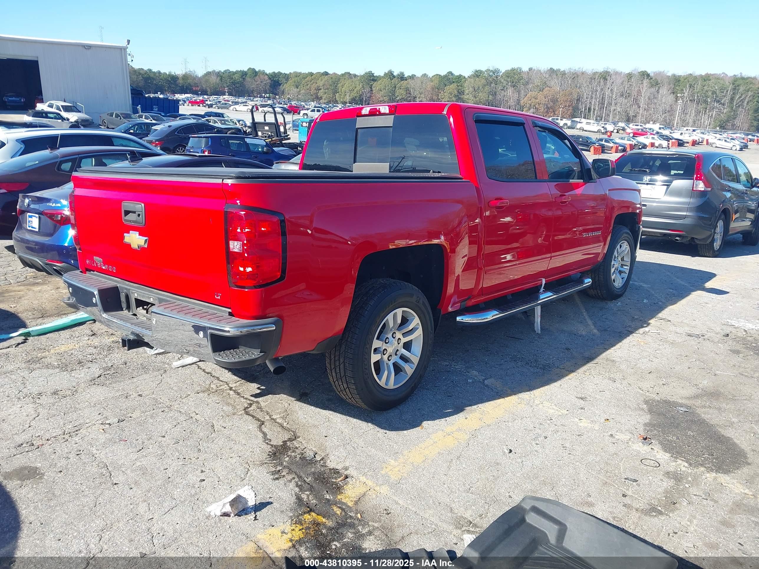 CHEVROLET SILVERADO image 4