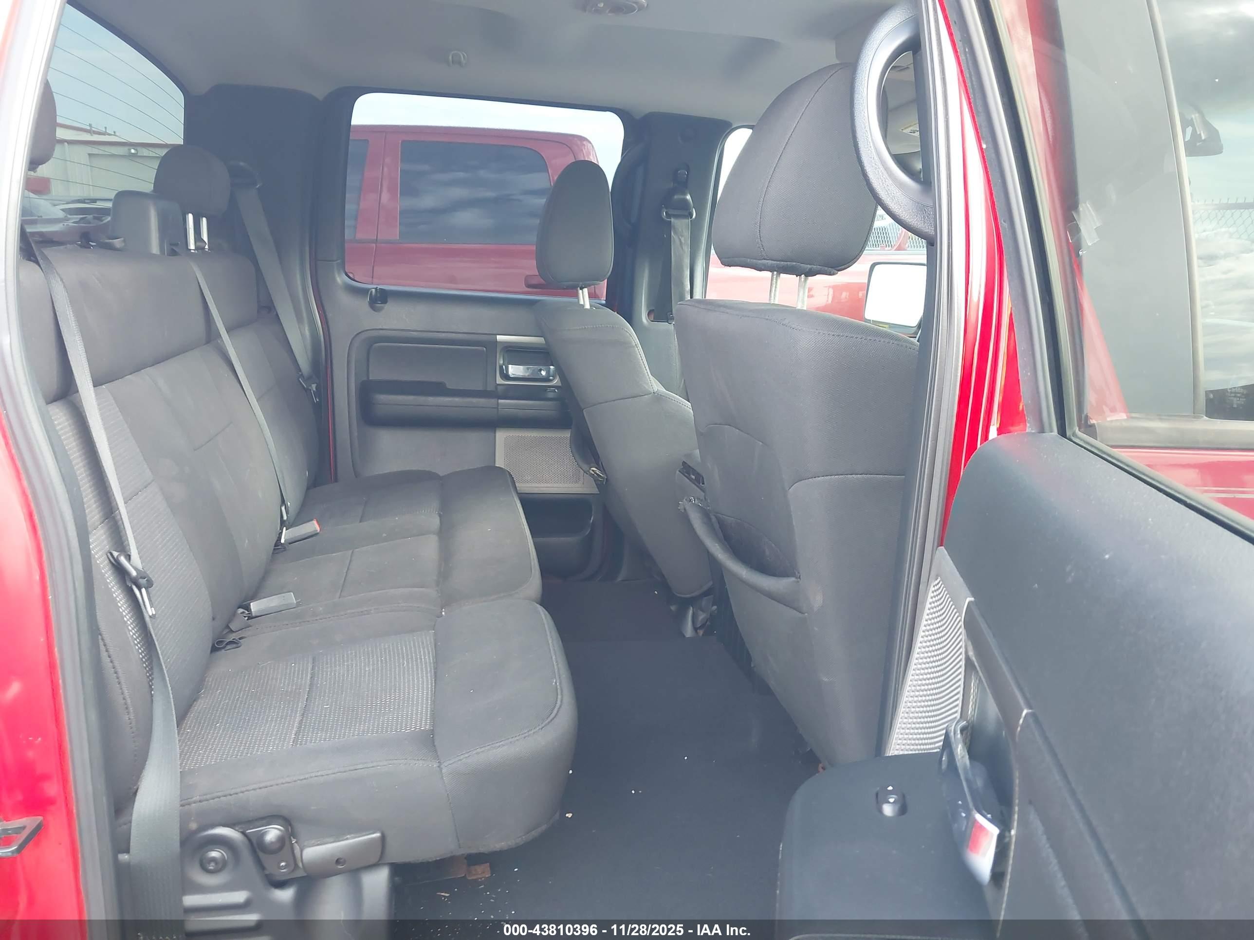 FORD F-150 image 8