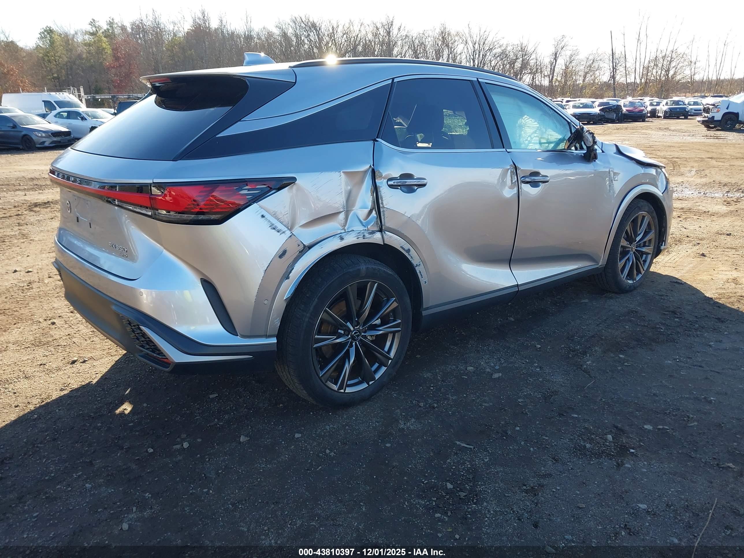 LEXUS RX image 4