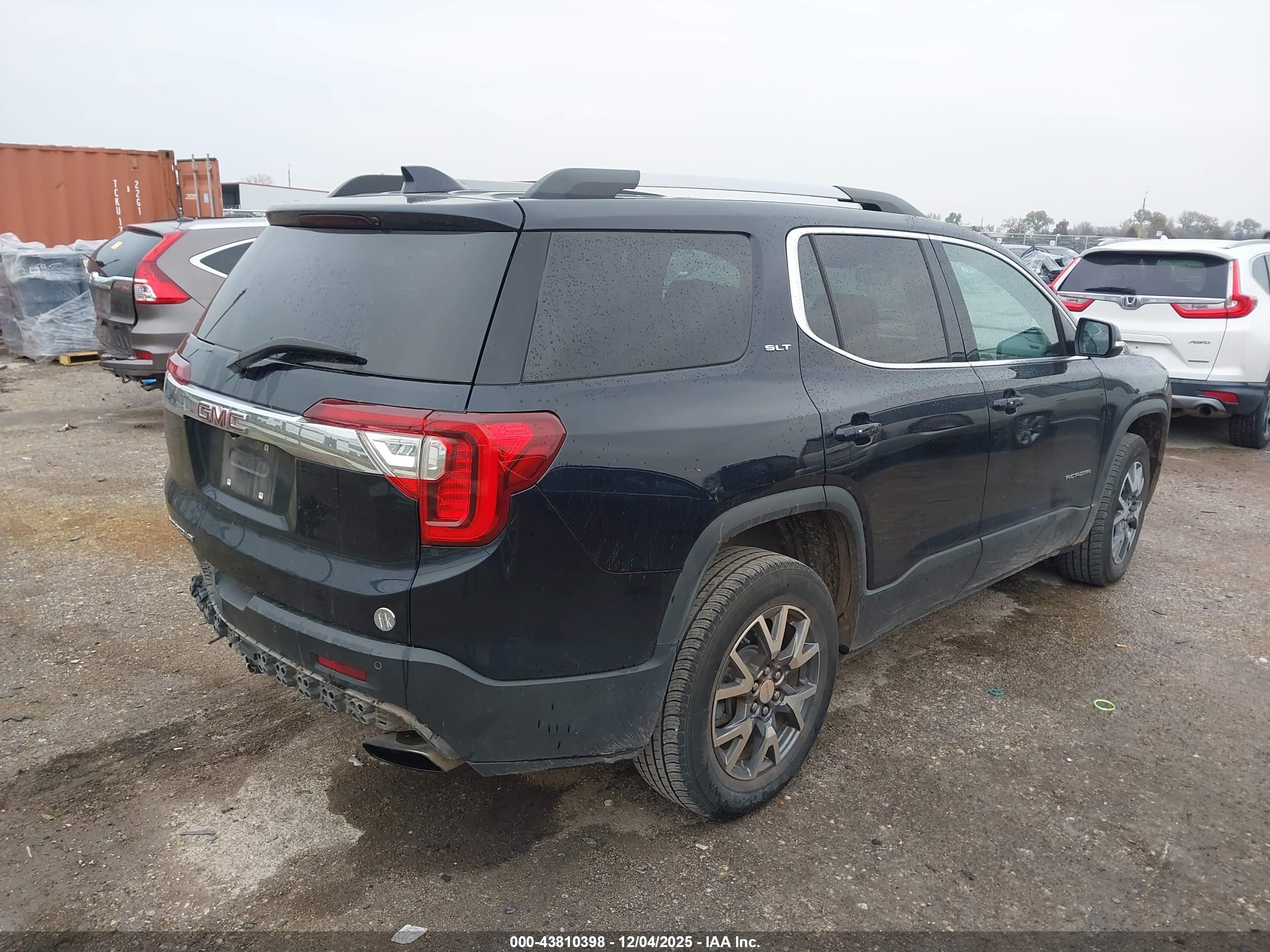 GMC ACADIA image 4