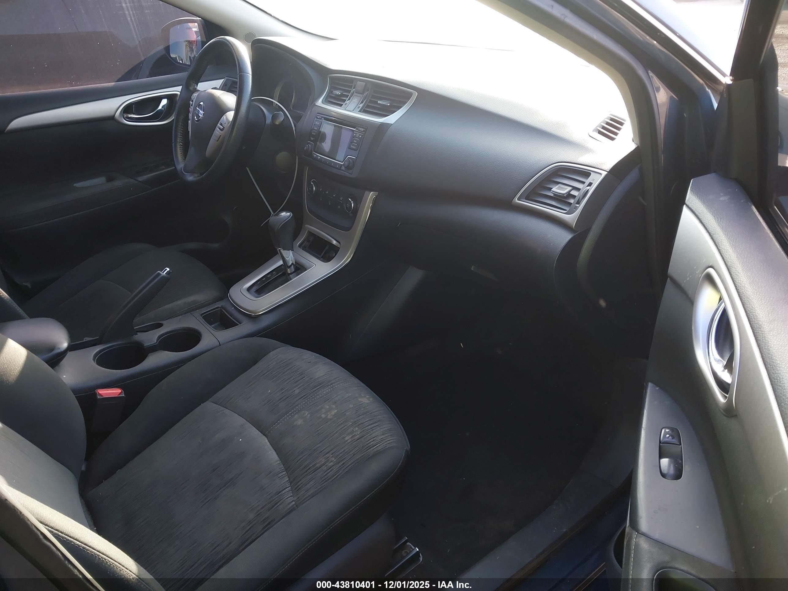 NISSAN SENTRA image 5