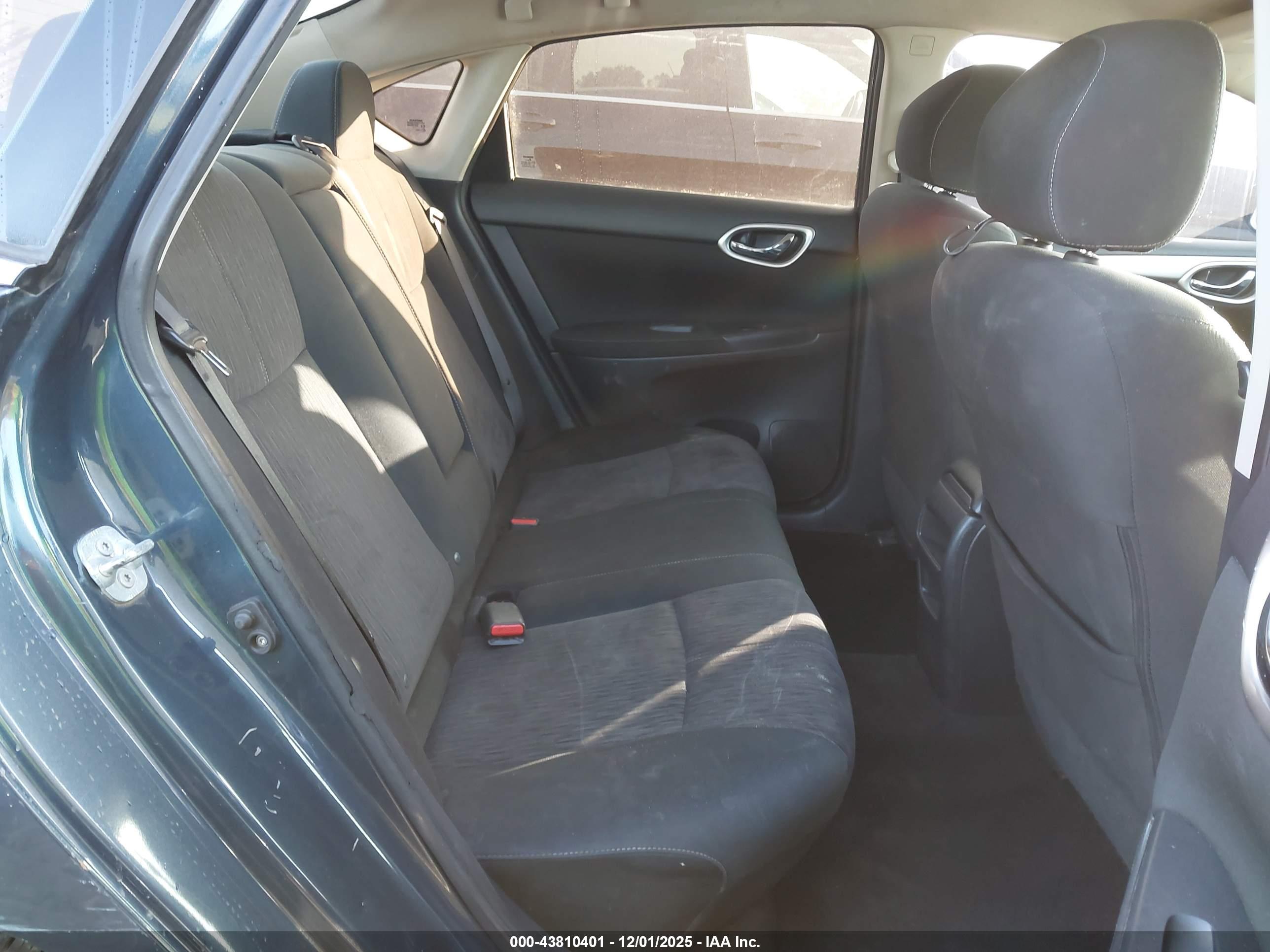 NISSAN SENTRA image 8