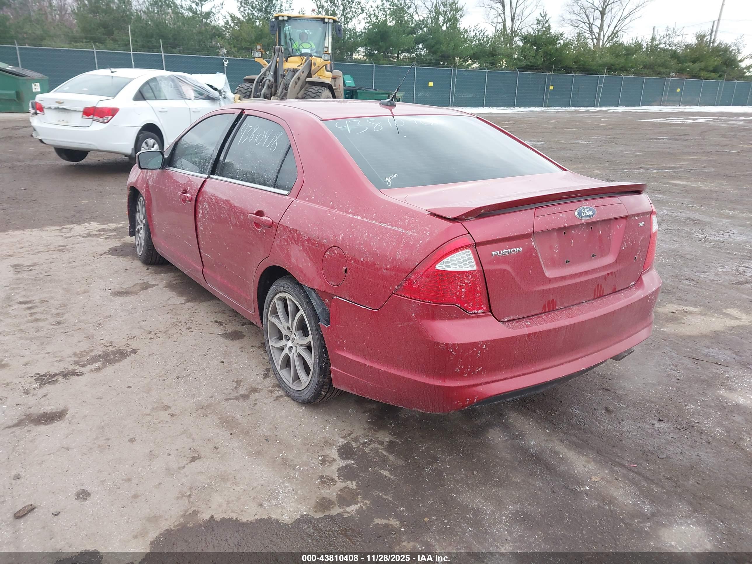 FORD FUSION image 3