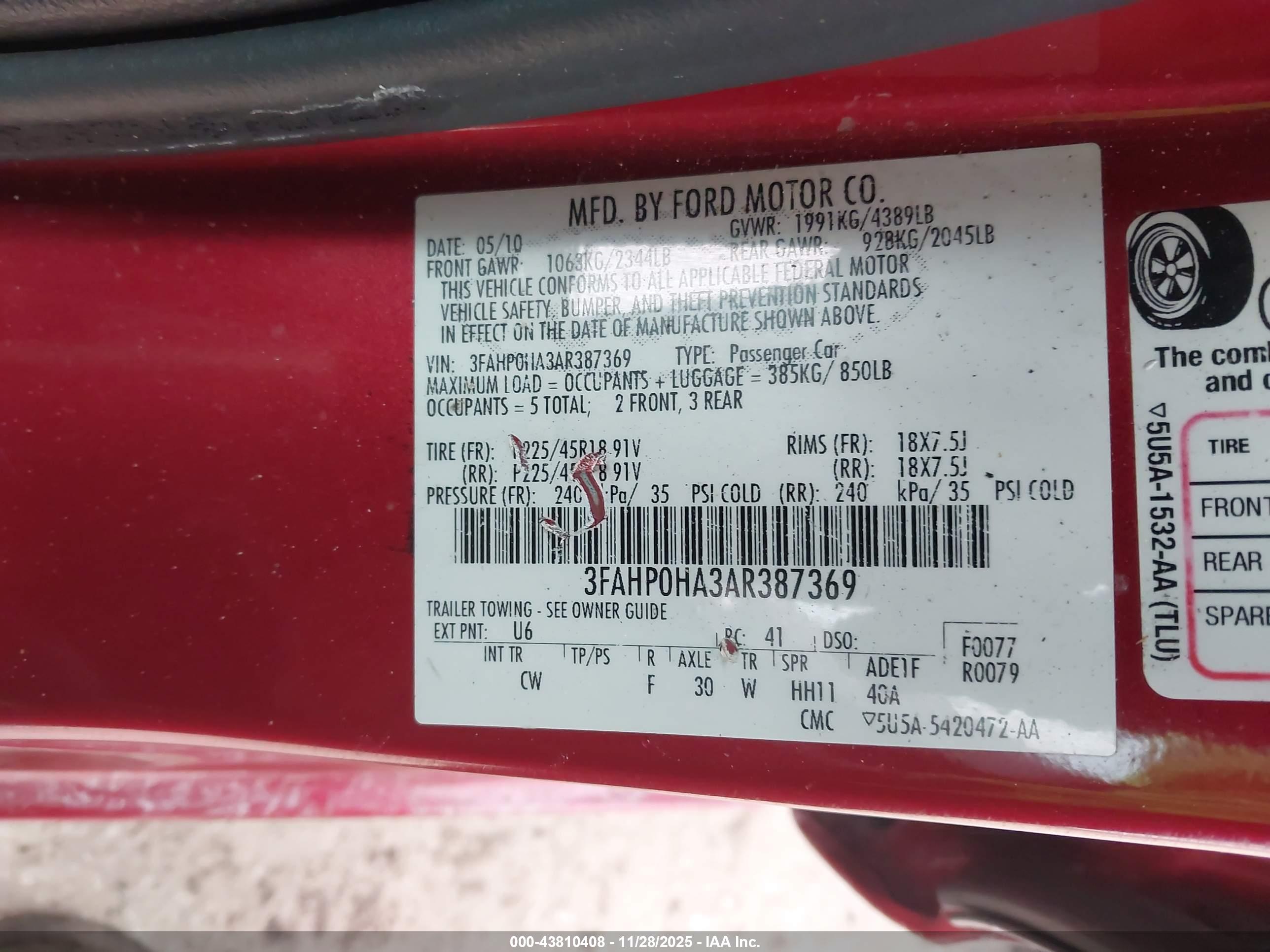 FORD FUSION image 9
