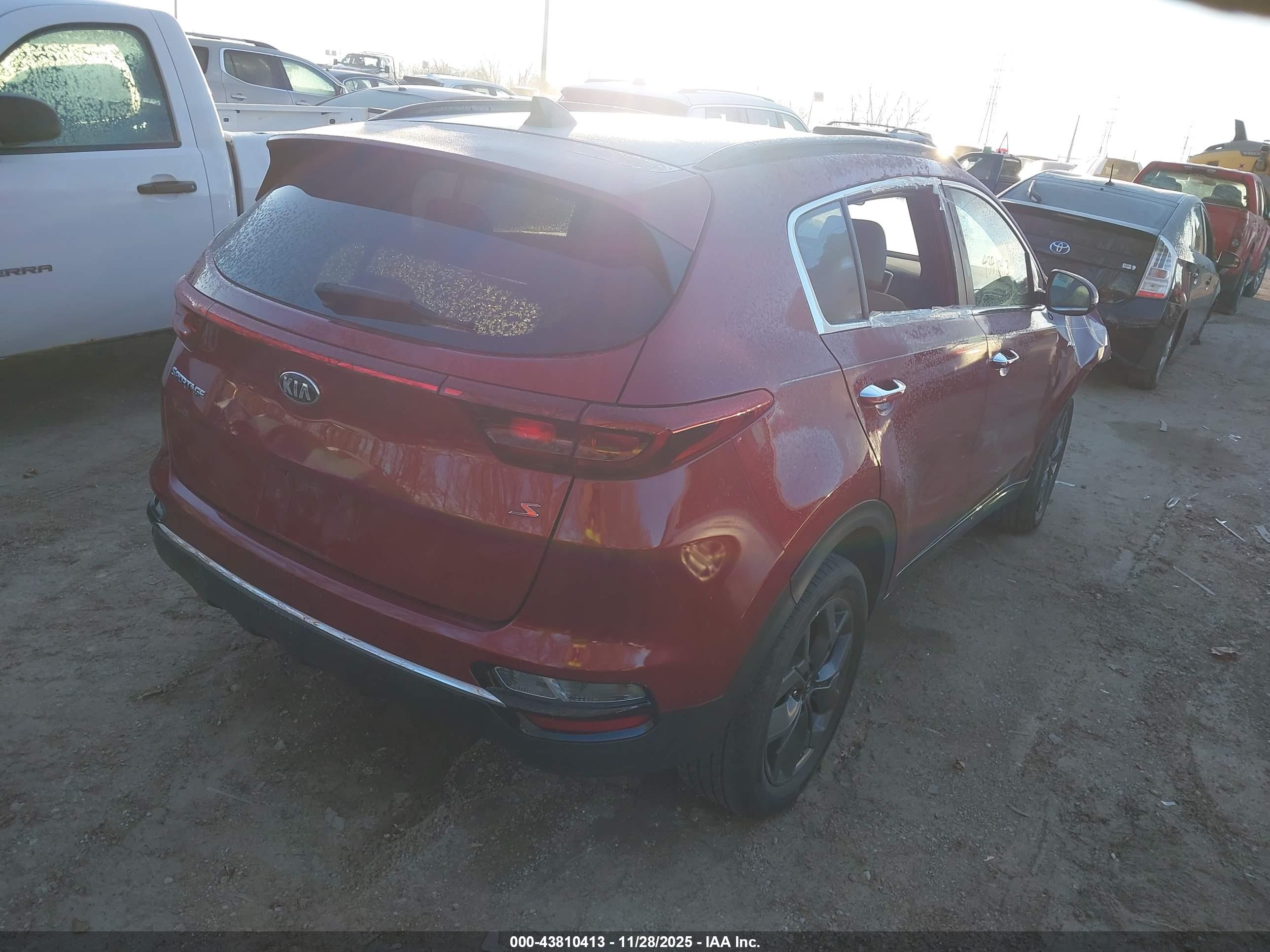 KIA SPORTAGE image 4