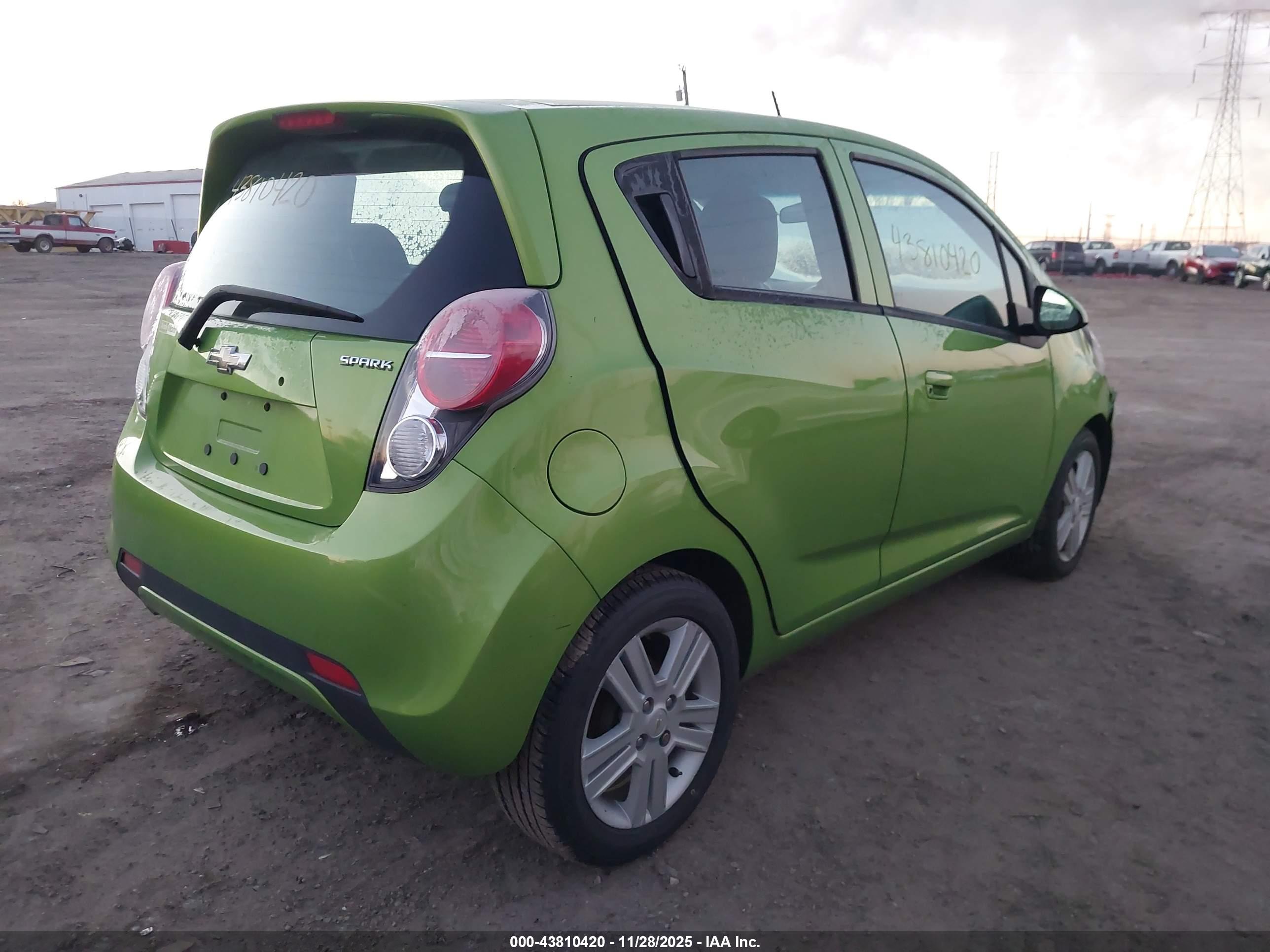 CHEVROLET SPARK image 4