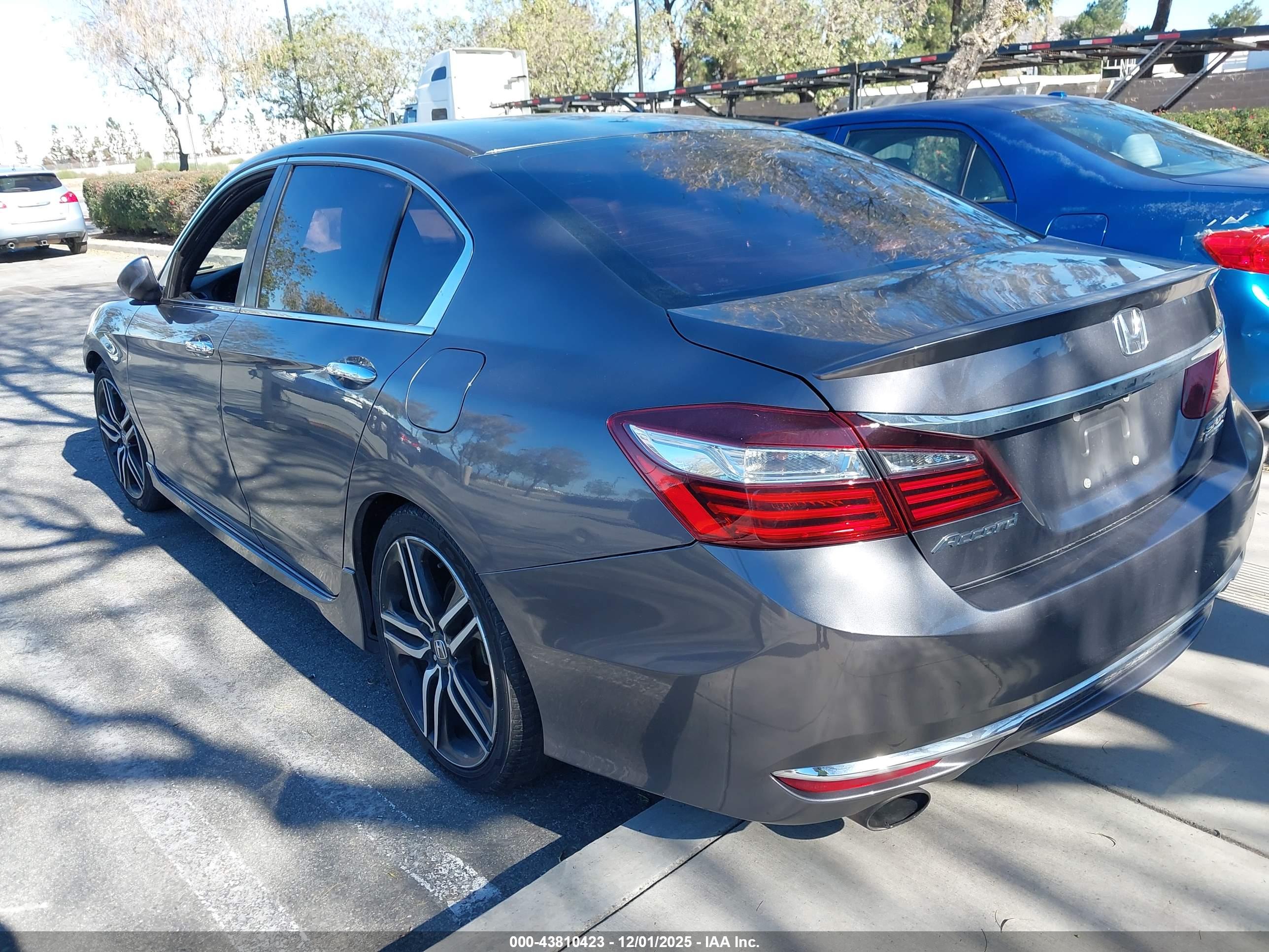 HONDA ACCORD image 3