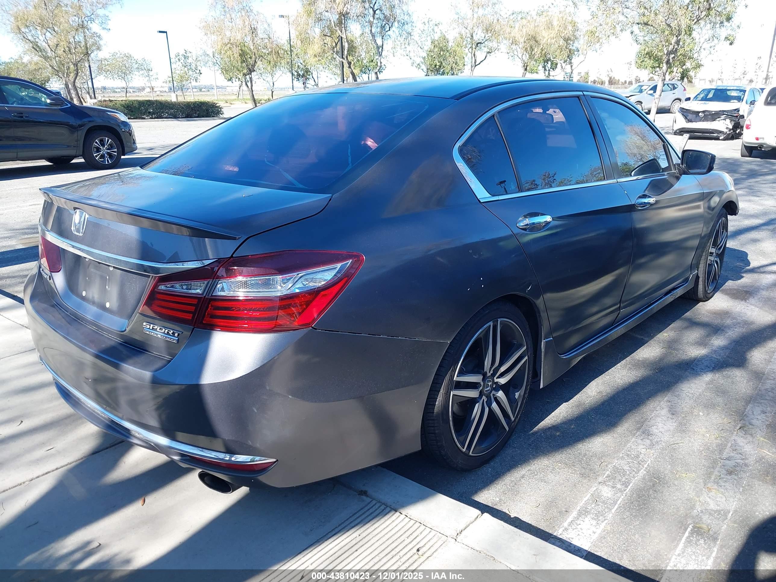 HONDA ACCORD image 4