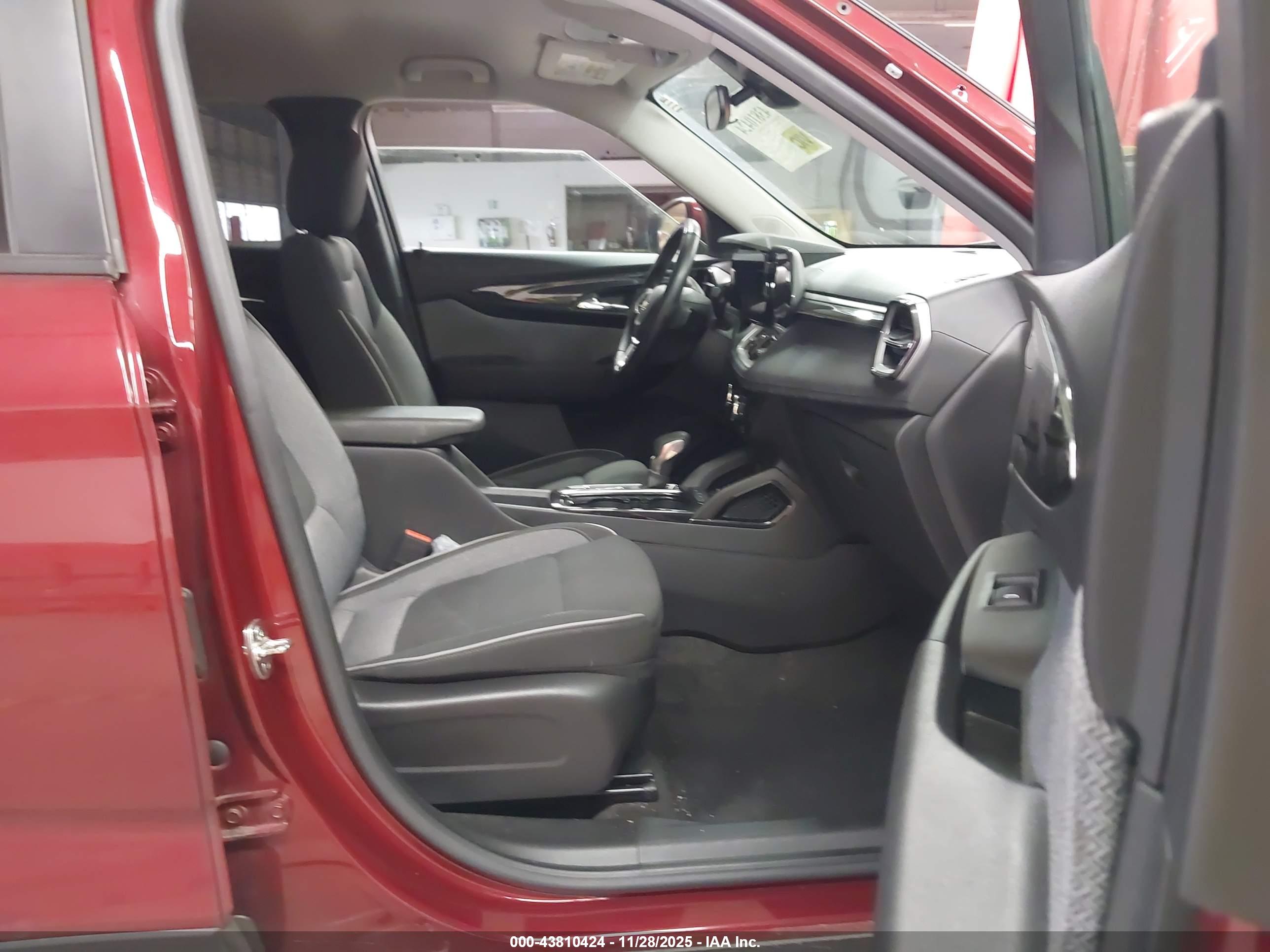 CHEVROLET TRAILBLAZER image 5