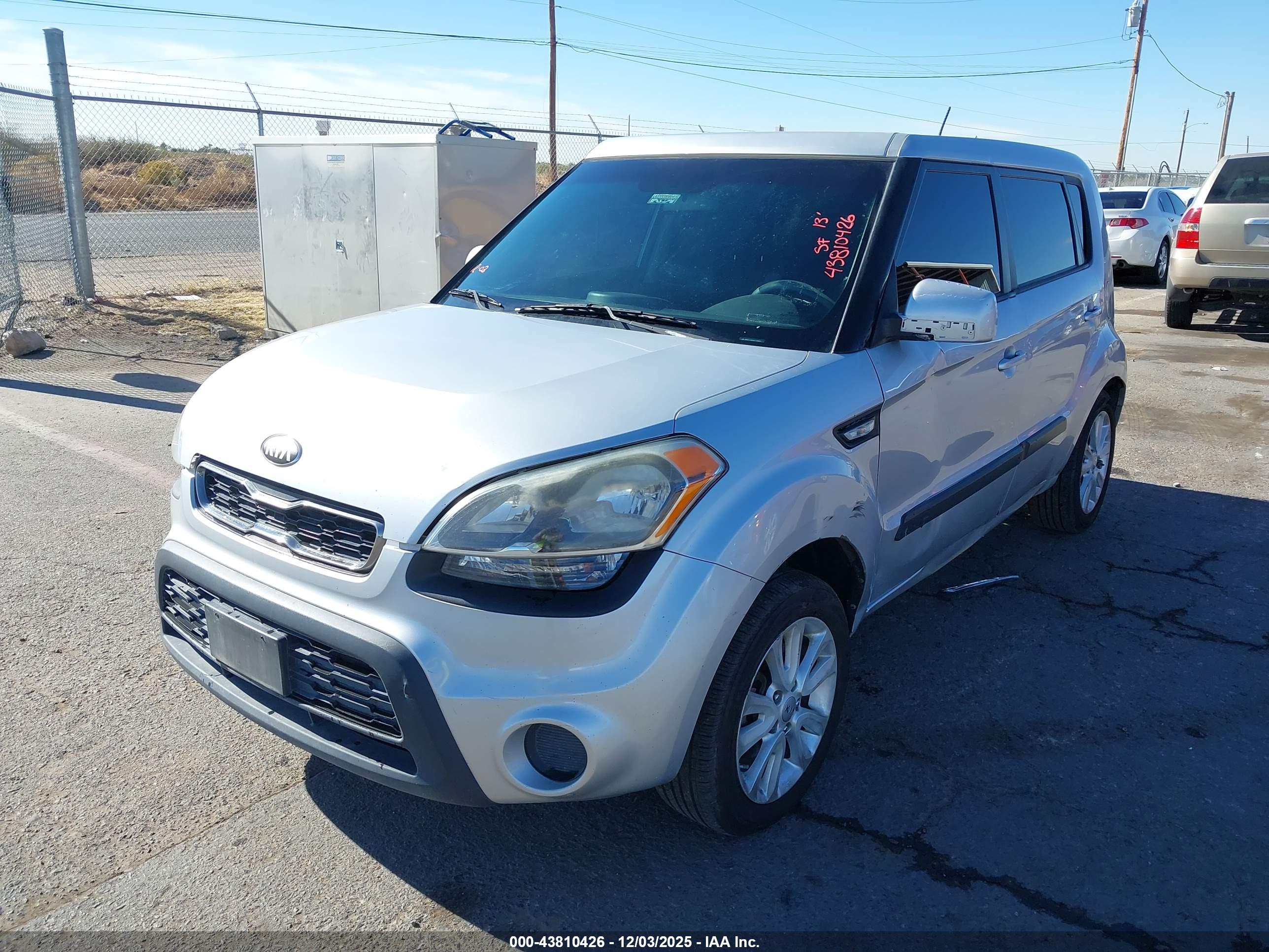 KIA SOUL image 2