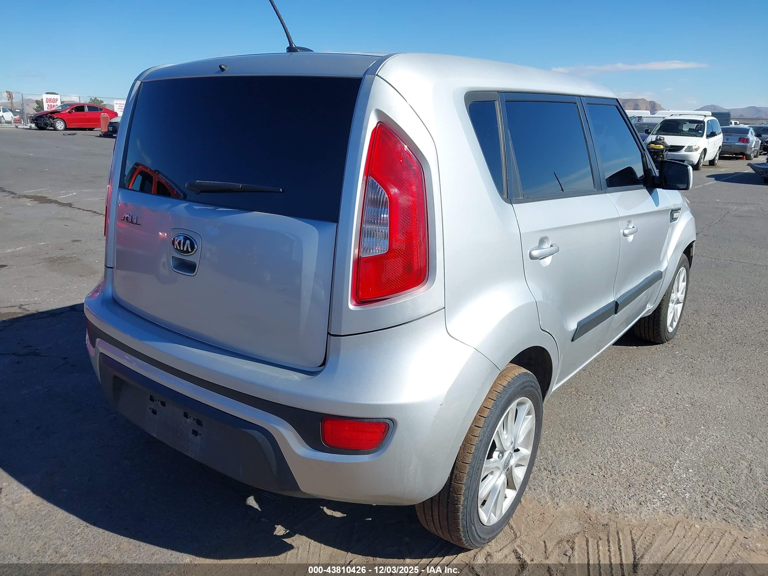 KIA SOUL image 4