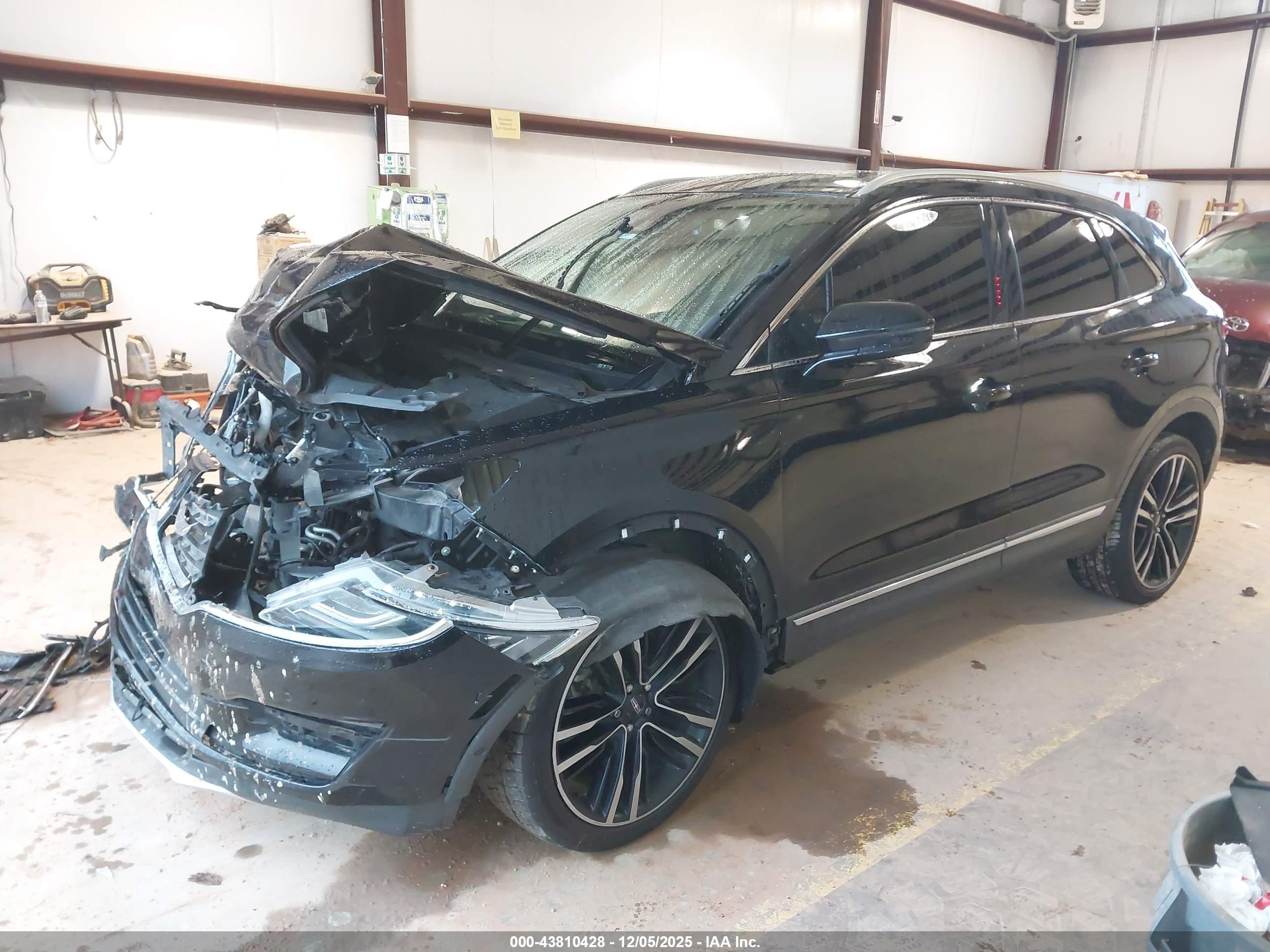 LINCOLN MKC image 2