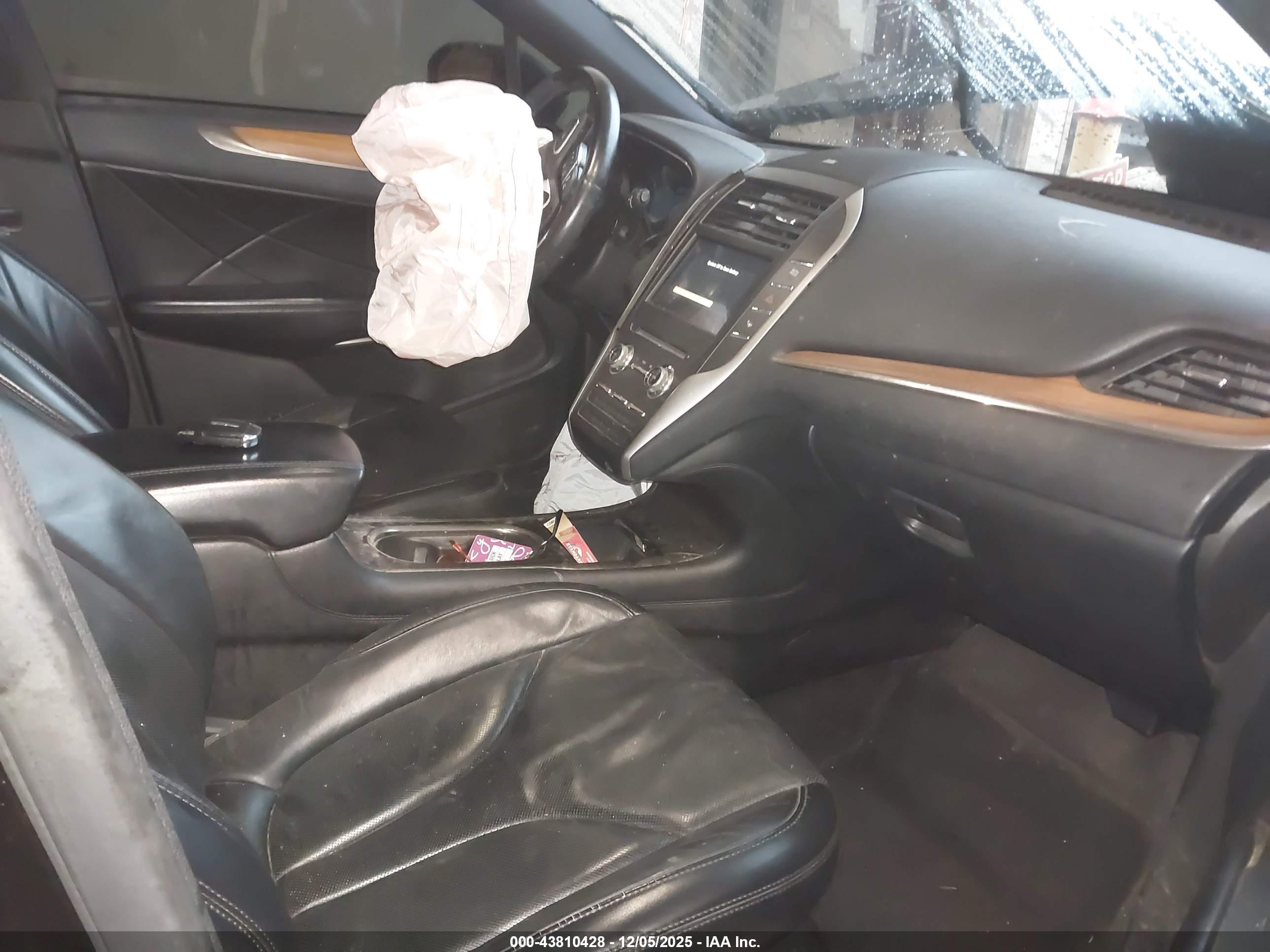 LINCOLN MKC image 5