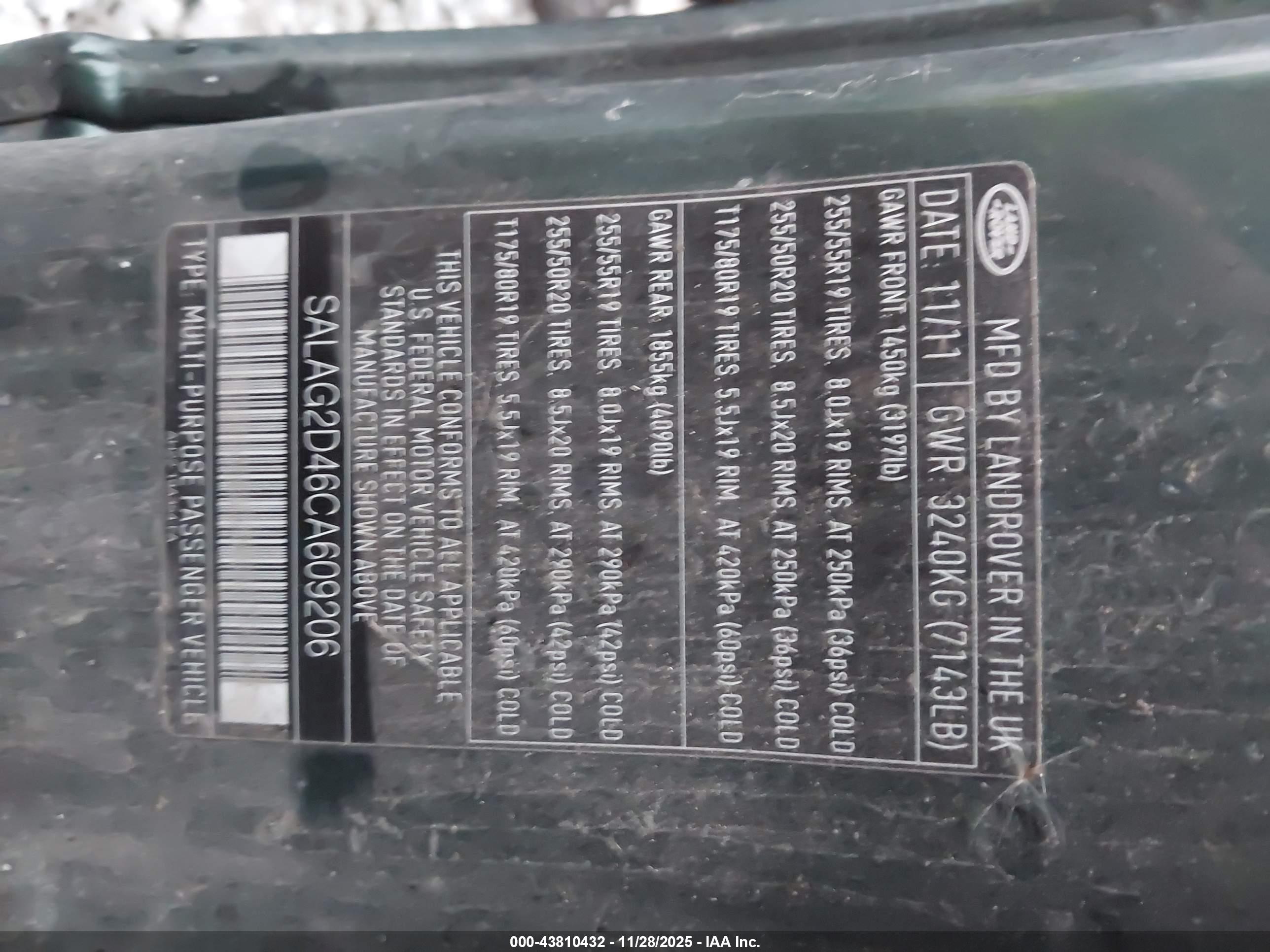 LAND ROVER image 9