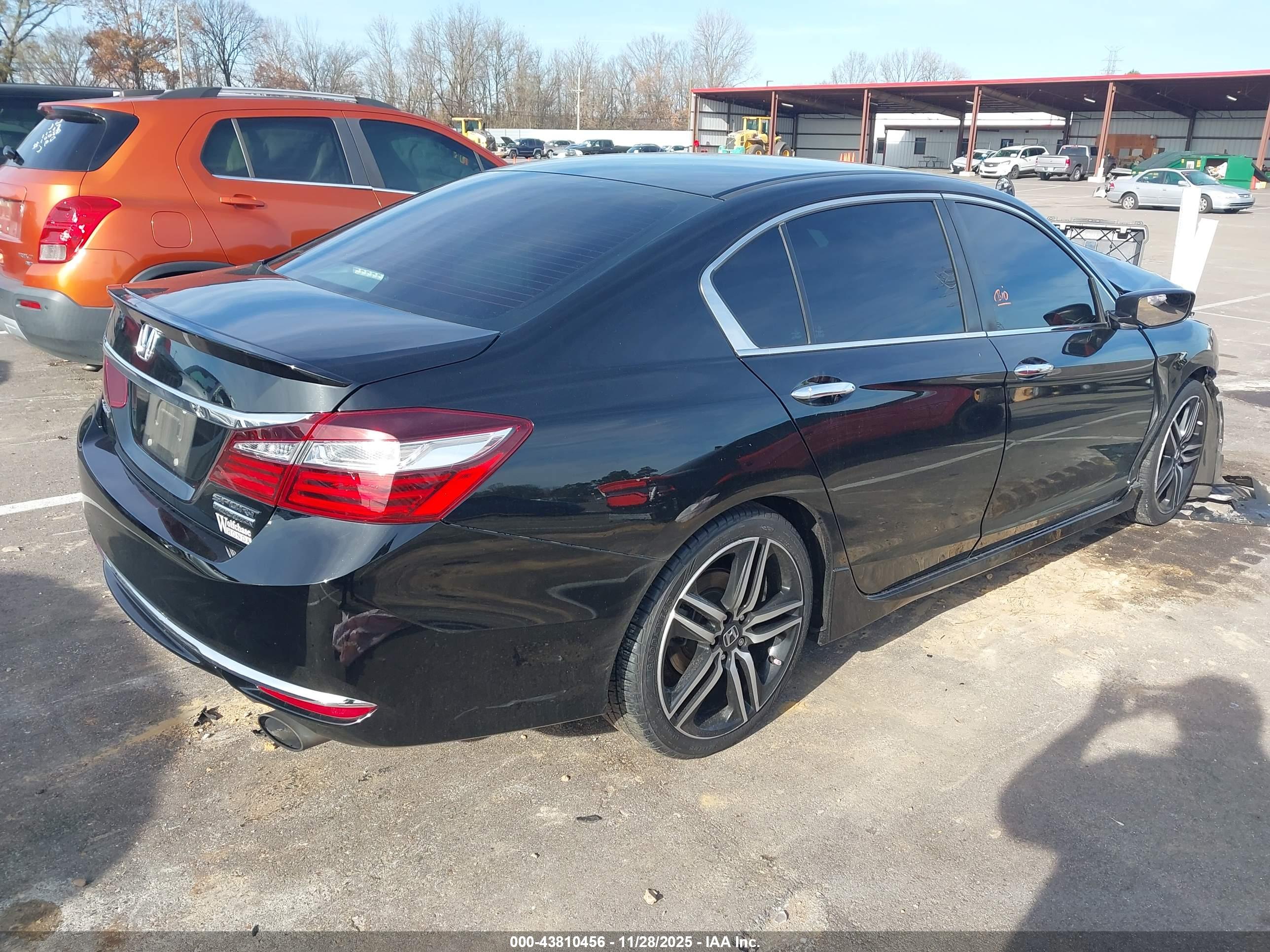 HONDA ACCORD image 4