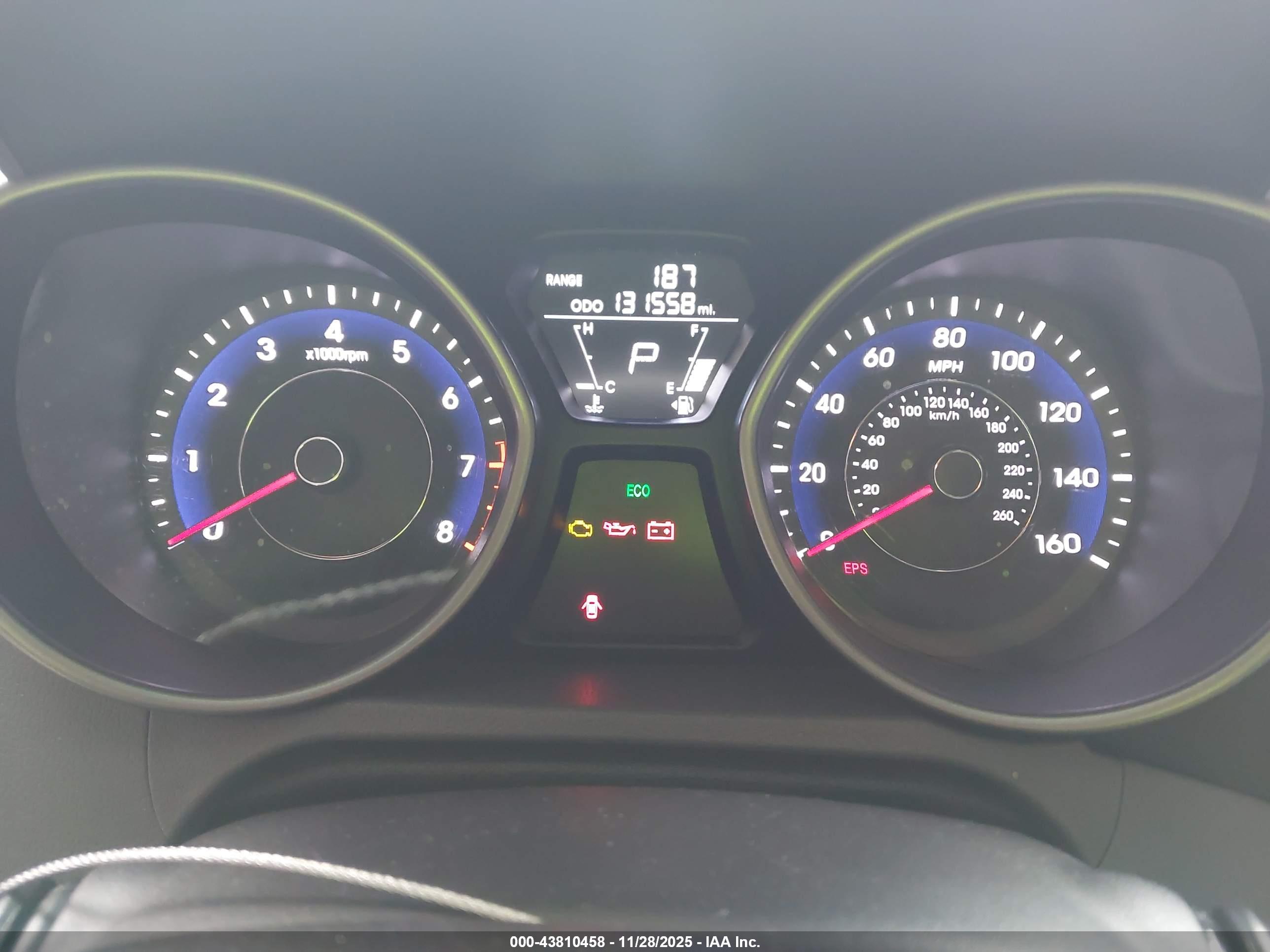 HYUNDAI ELANTRA image 7