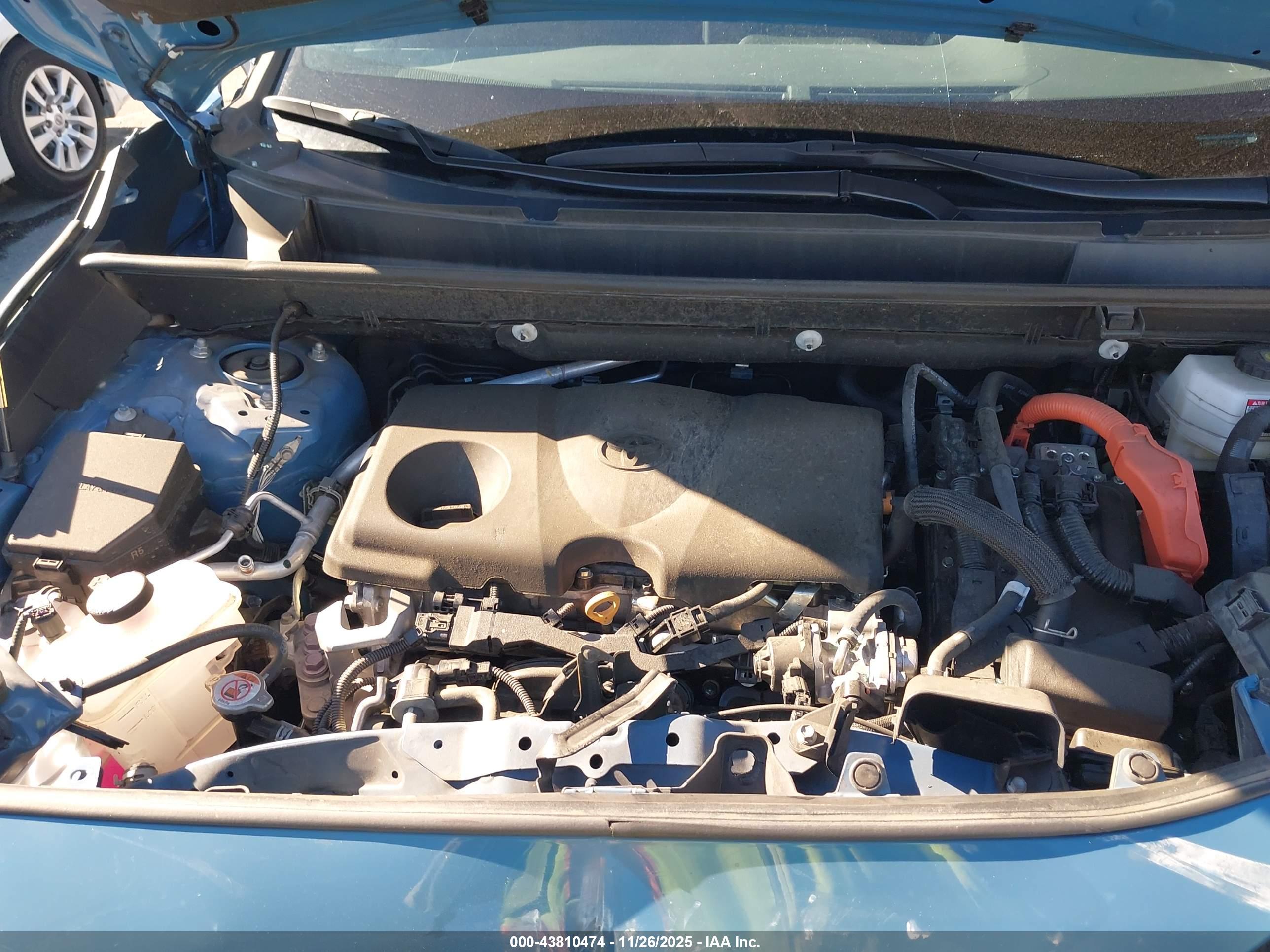 TOYOTA RAV4 image 10