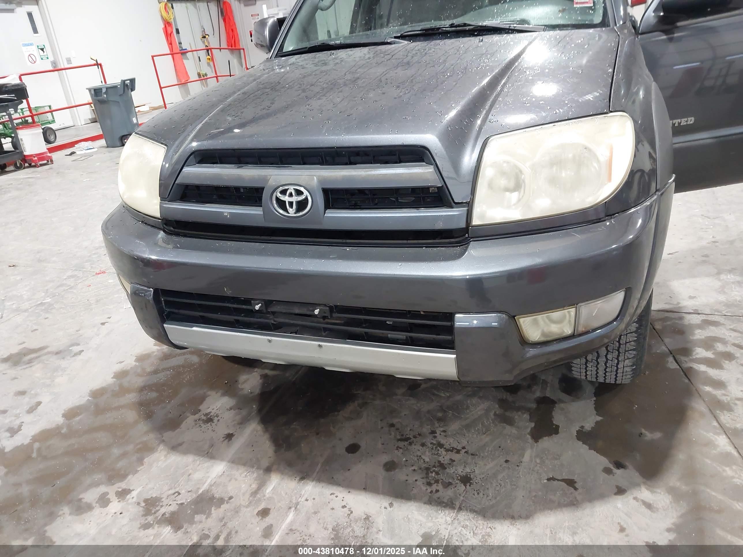 TOYOTA 4RUNNER image 6