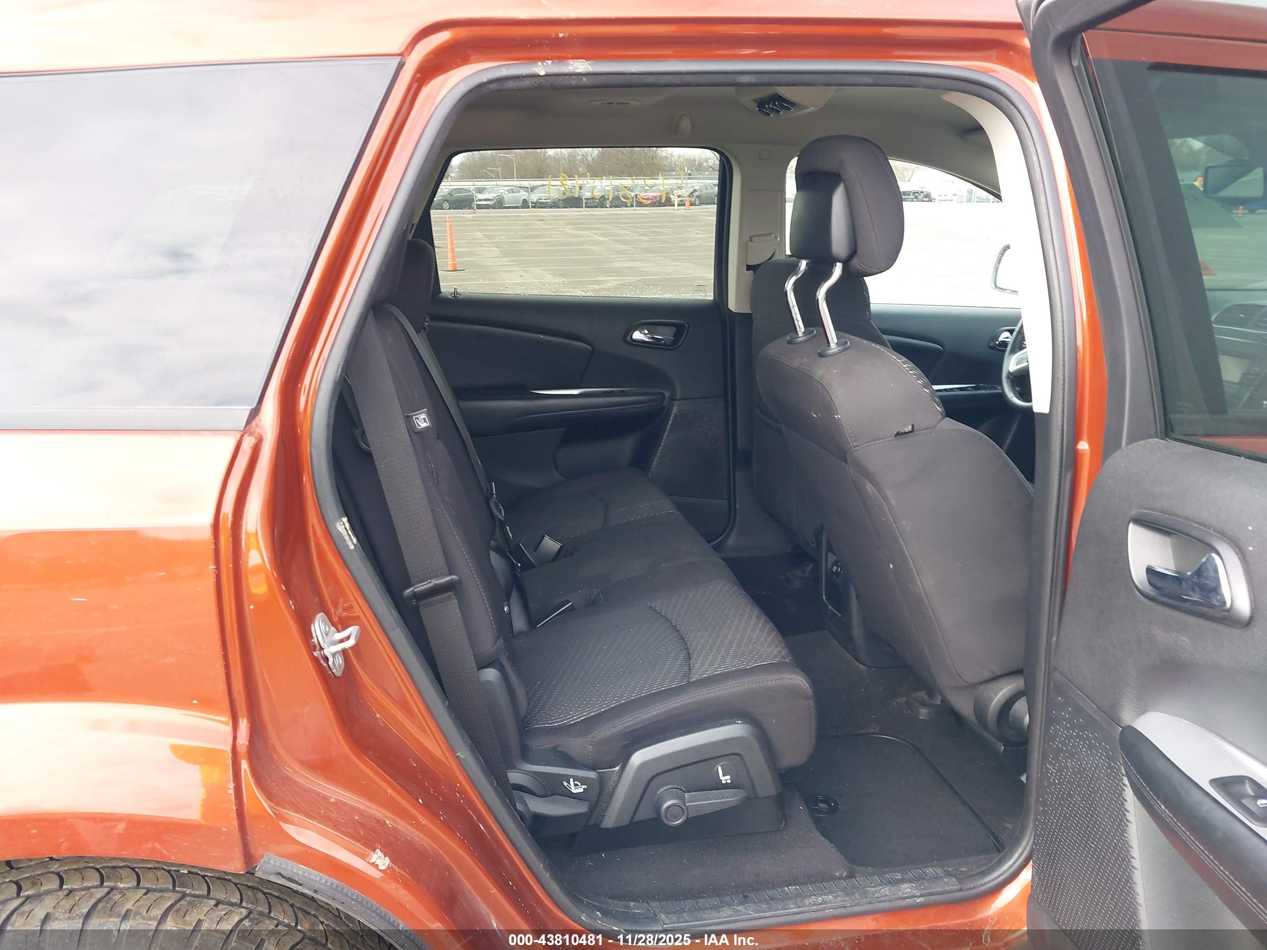 DODGE JOURNEY image 8