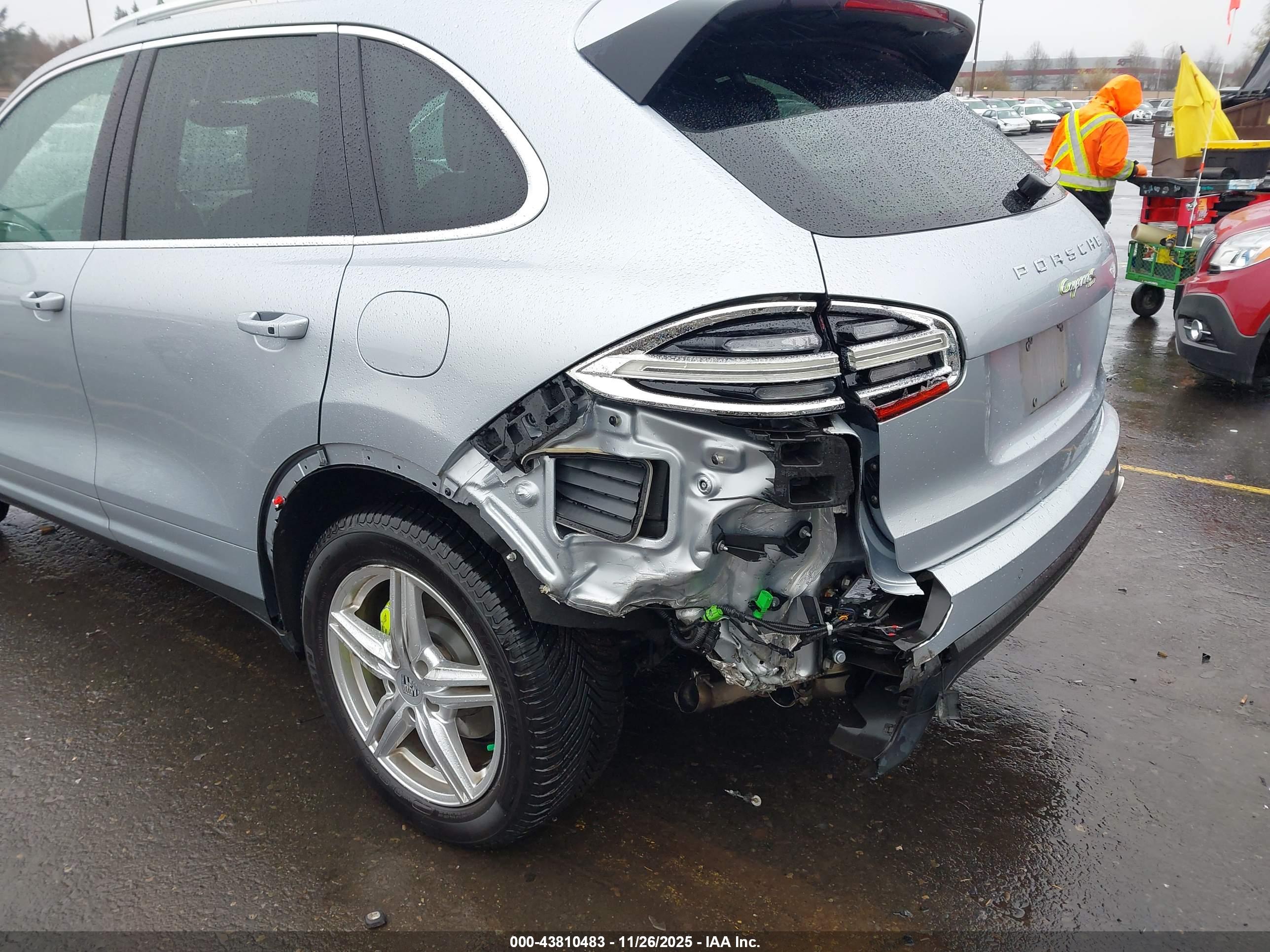 PORSCHE CAYENNE image 6
